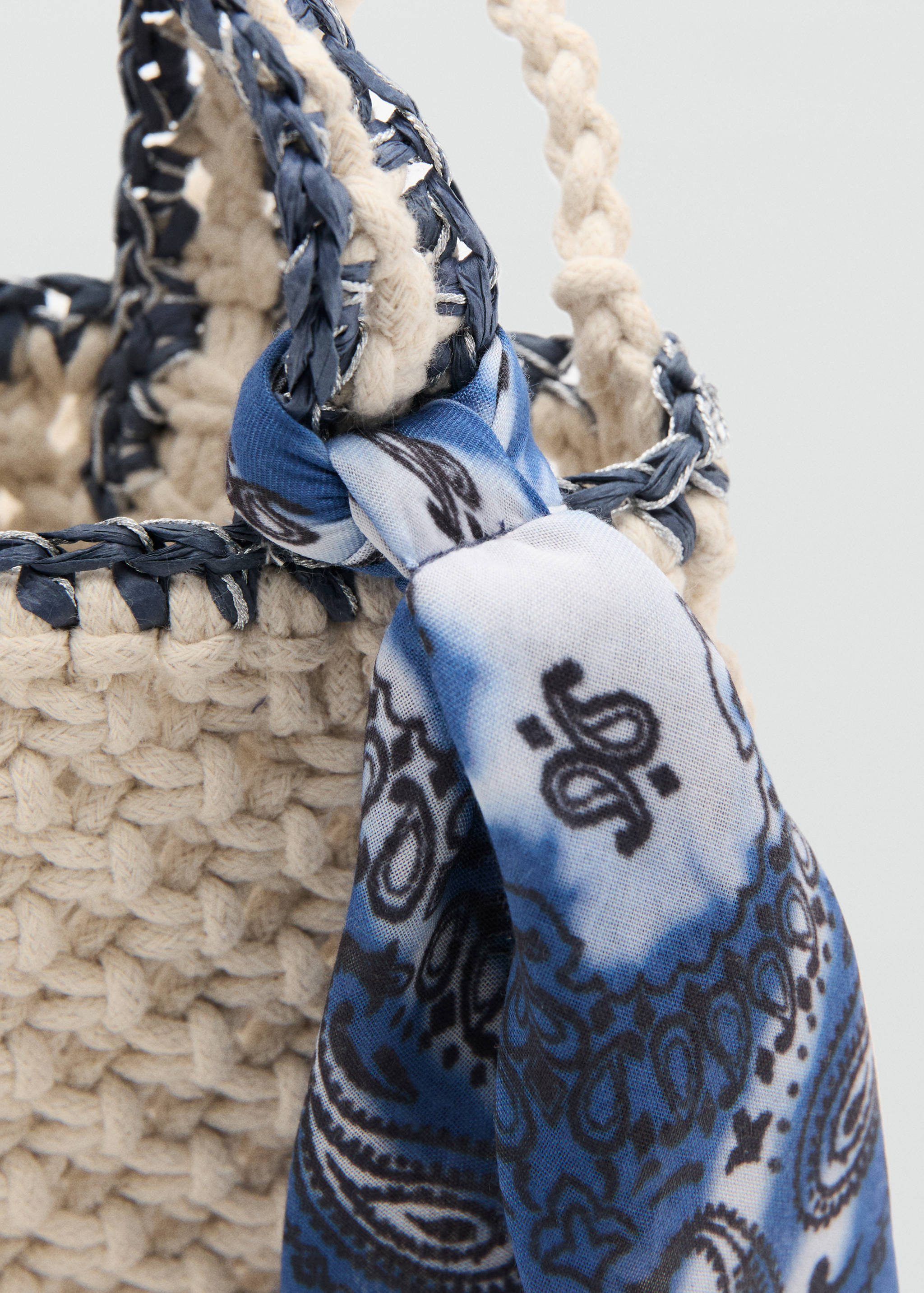 Braided mini bag - Details of the article 2