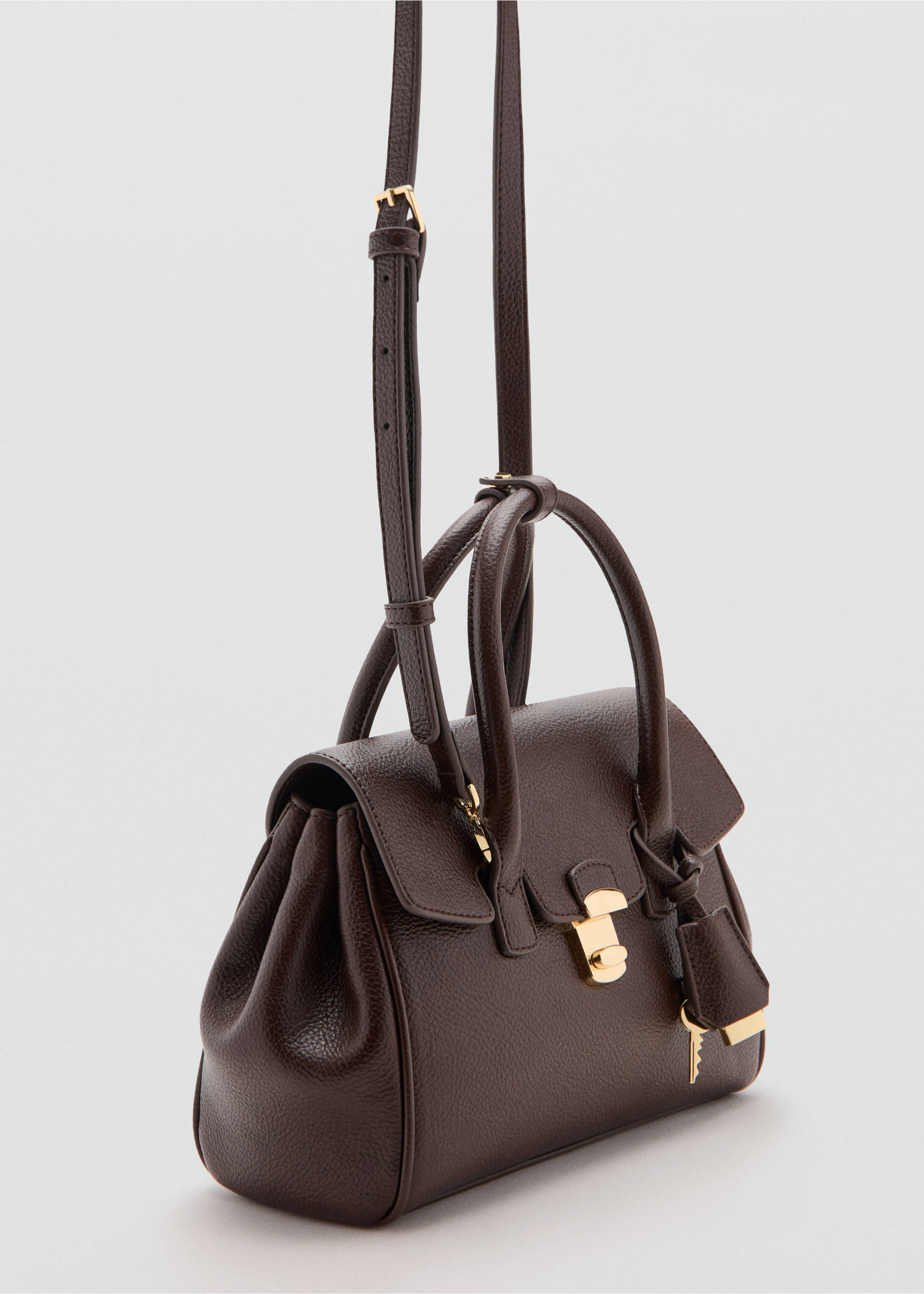 Medium city handbag with flap - Medium plane, Chocolate. Ref: 27045167-00.