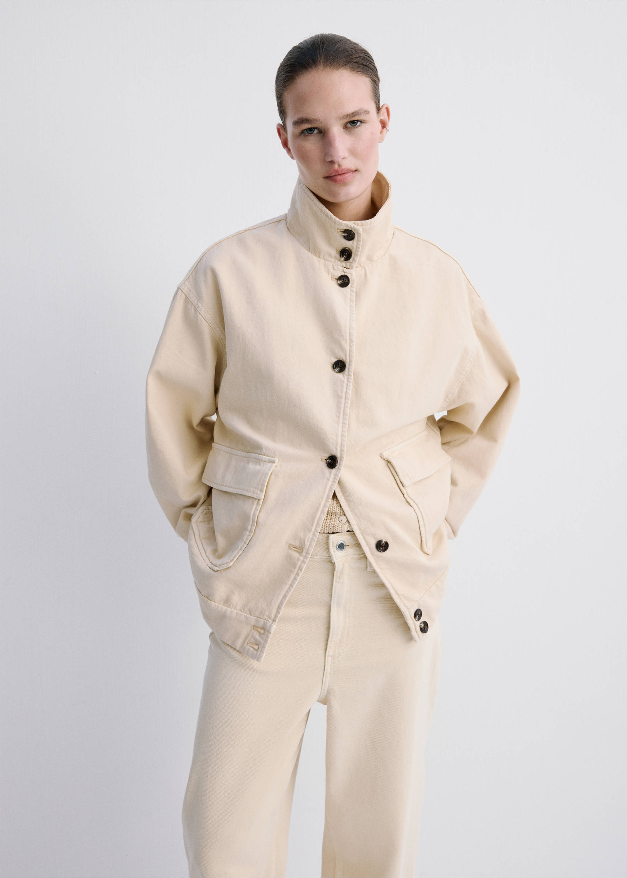 Balloon jeans with rolled-up hem - Details of the article 1, Vanilla. Ref: 27045818-01.