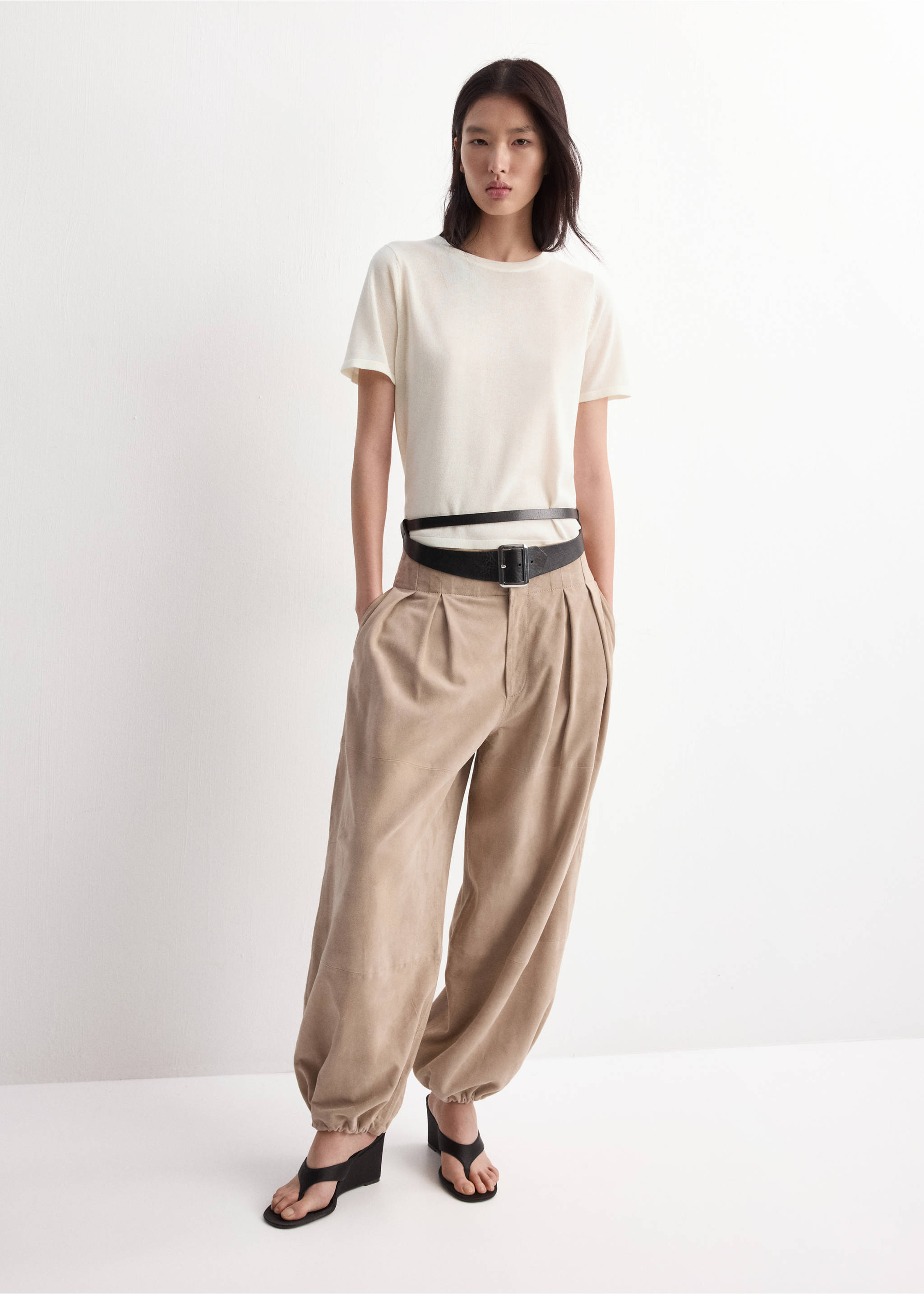 Short-sleeved knitted sweater - General plane, Ecru. Ref: 27045820-00.