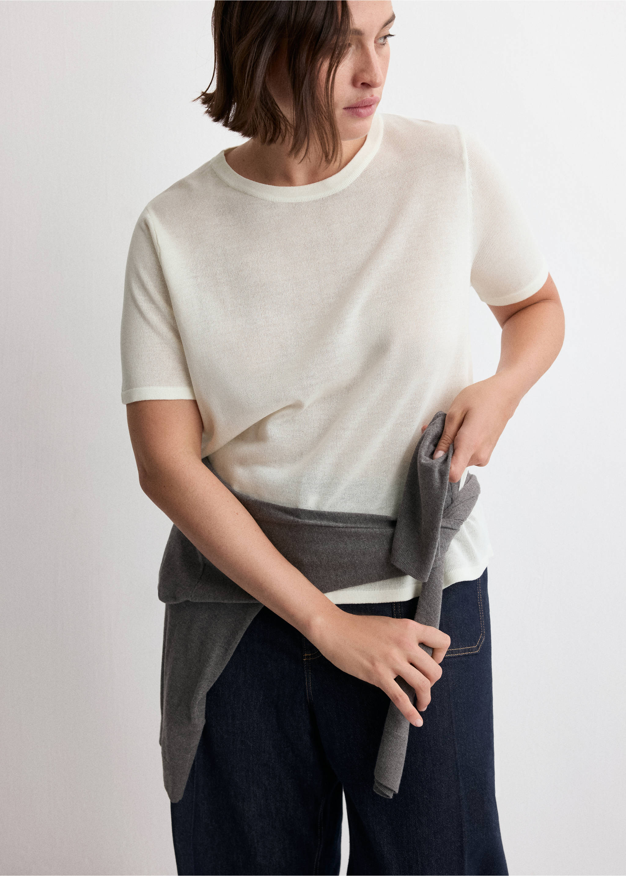 Short-sleeved knitted sweater - Details of the article 5, Ecru. Ref: 27045820-00.