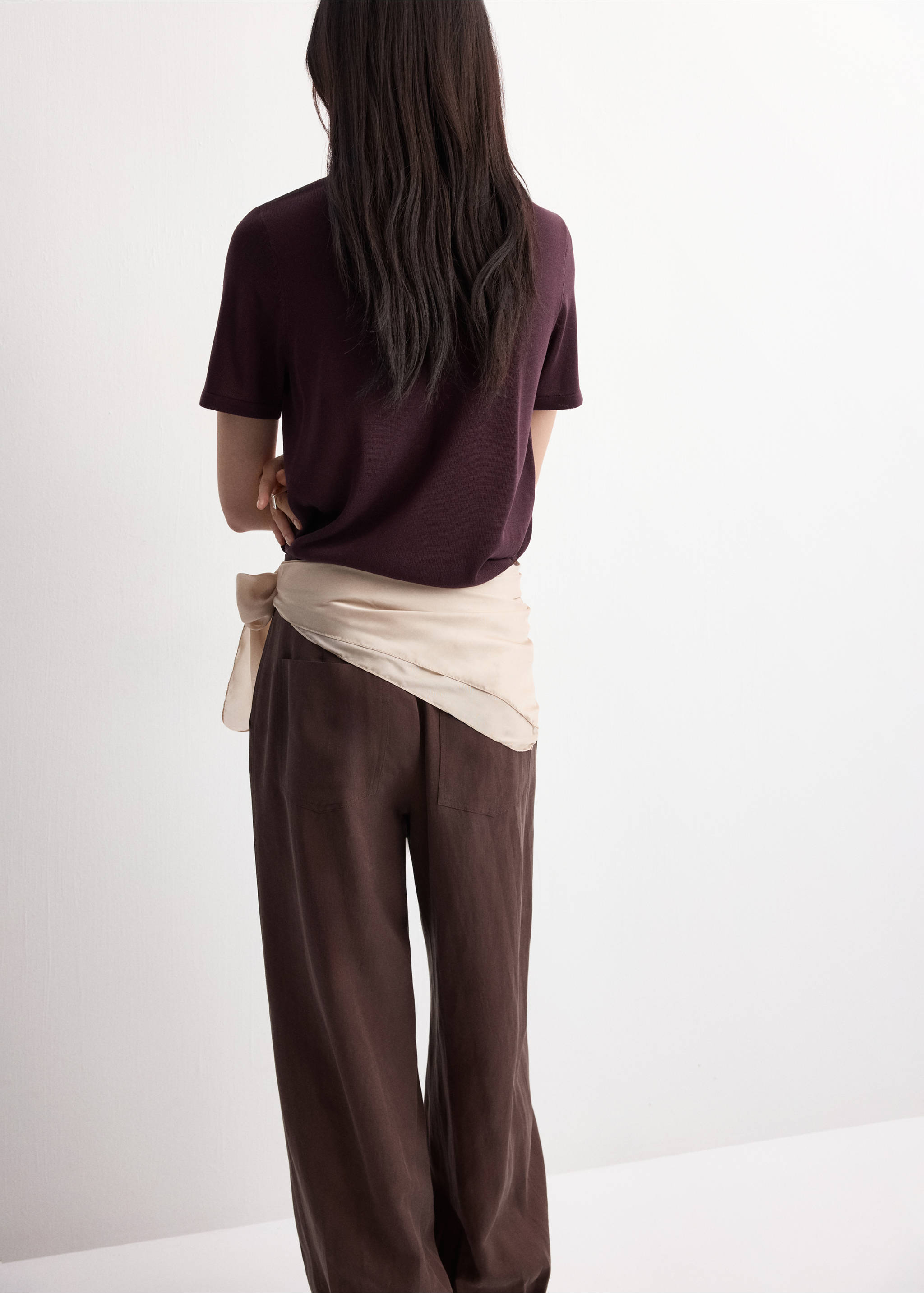 Kurzarm-Strickjersey - Rückseite des Artikels, Weinrot. Ref: 27045820-00.