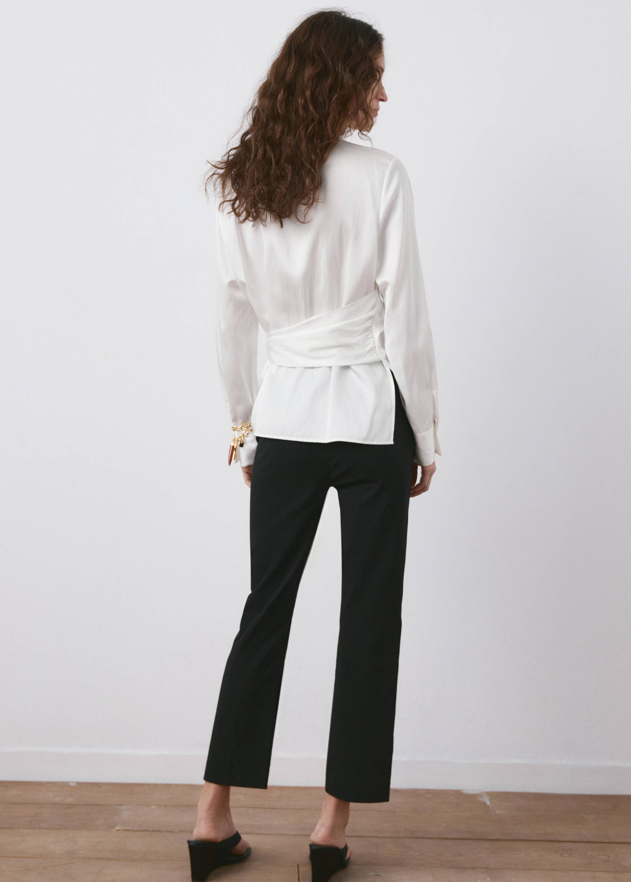 Camisa nudo lateral - Reverso del artículo