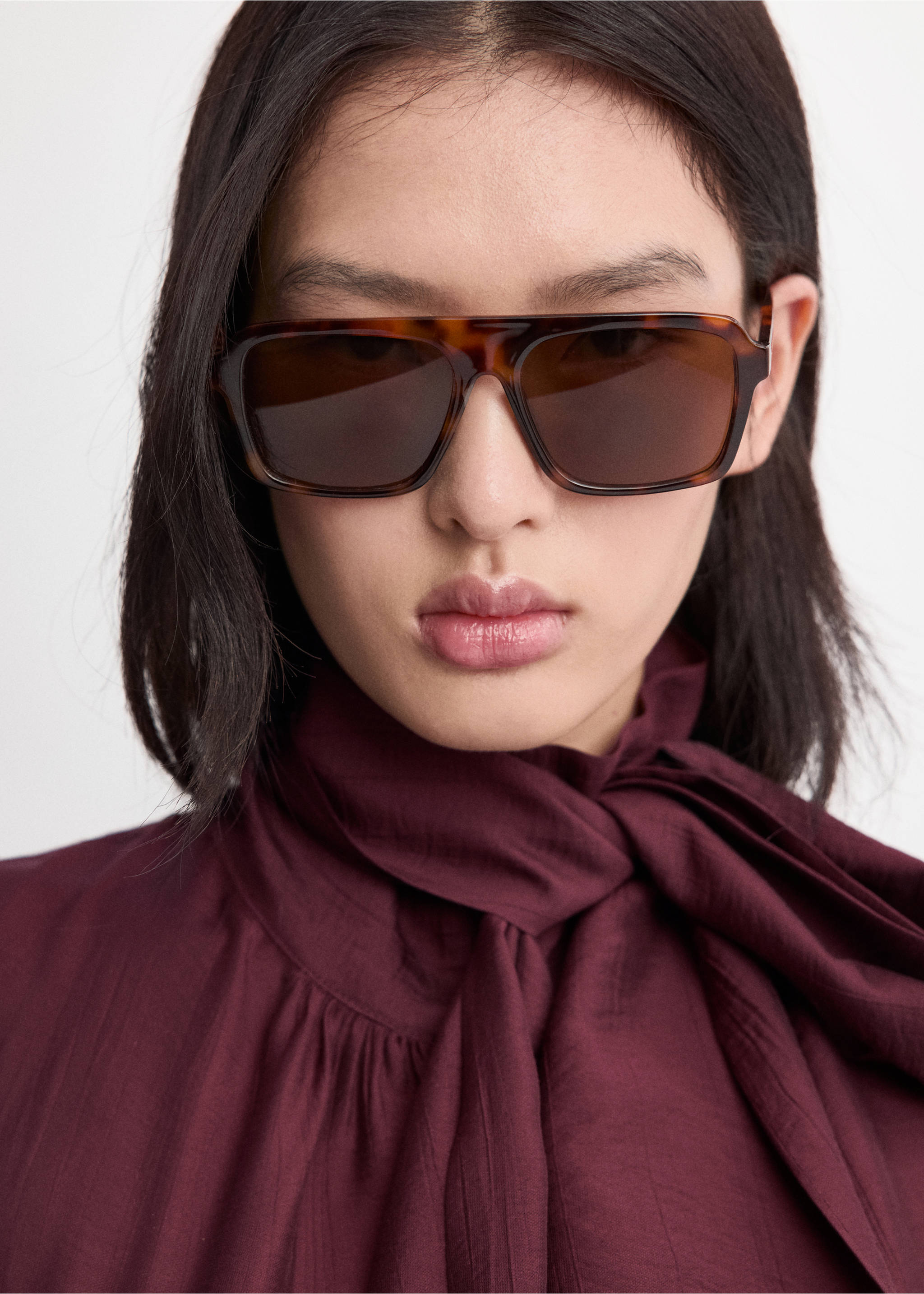 Blusa manga larga cuello fular - Detalle del artículo 1, Granate. Ref: 27045831-00.