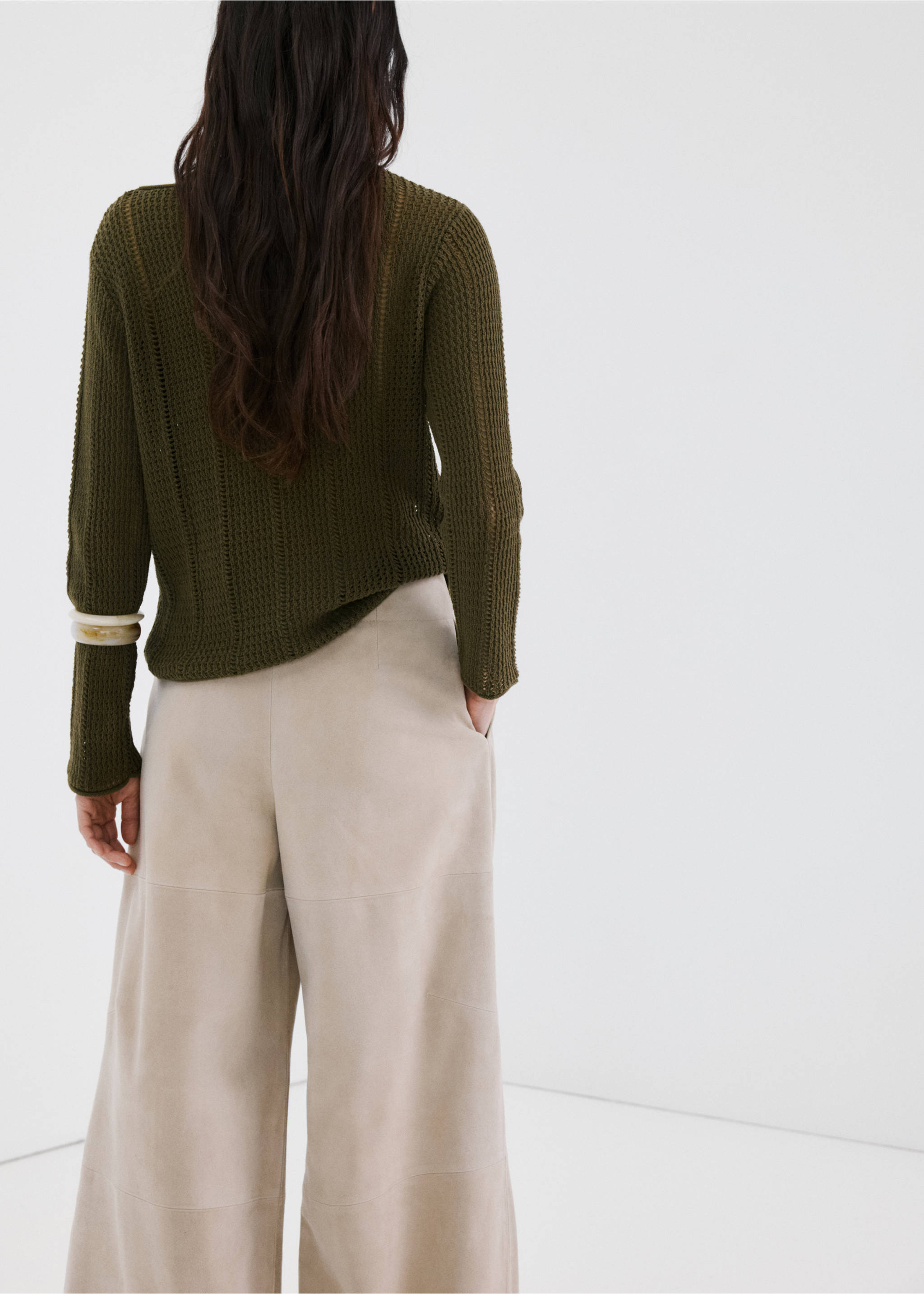 Knitted ribbed sweater - Reverse of the article, Khaki. Ref: 27045834-00.
