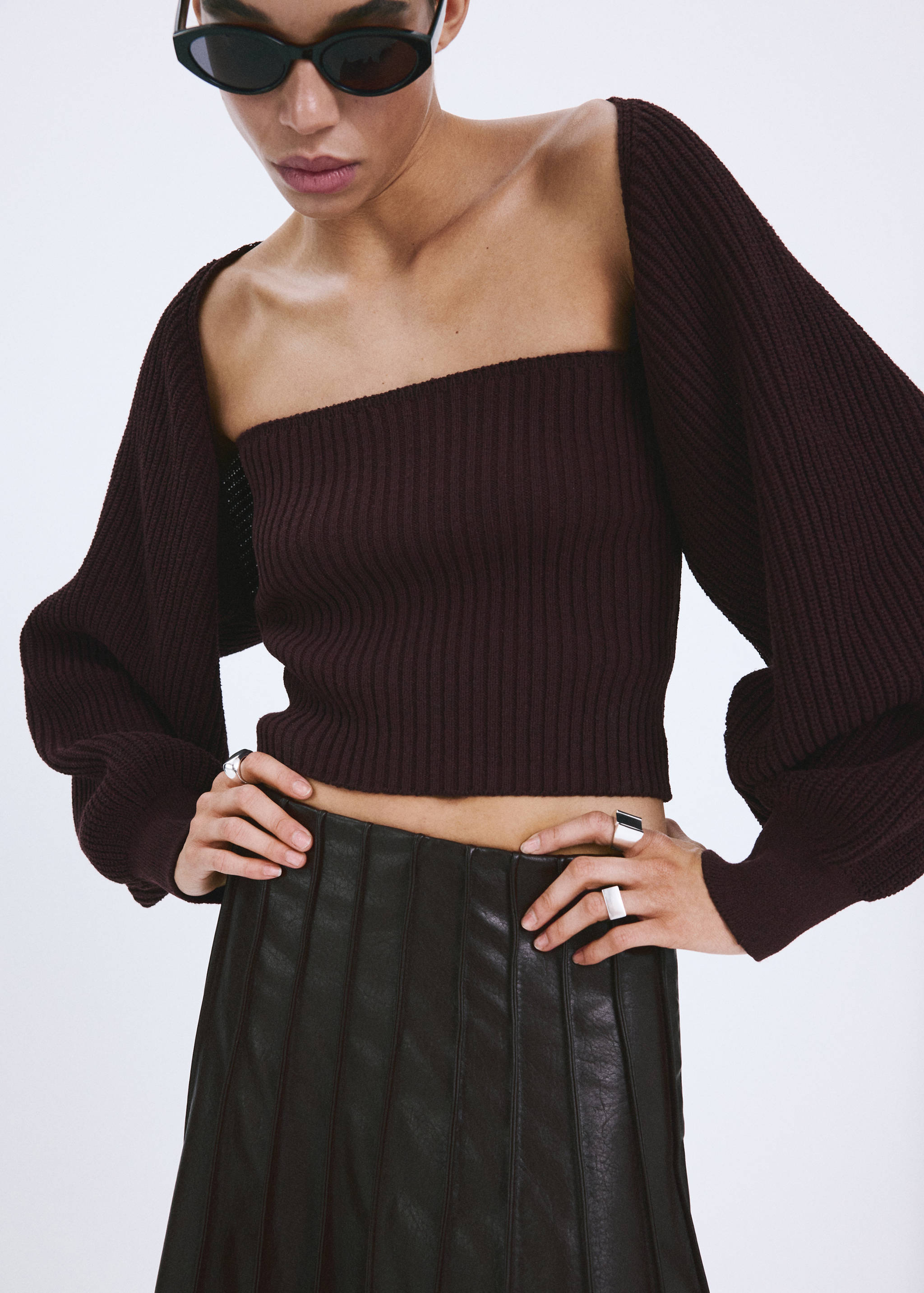 طقم من قطعتين من الكروشيه - رؤية وسط