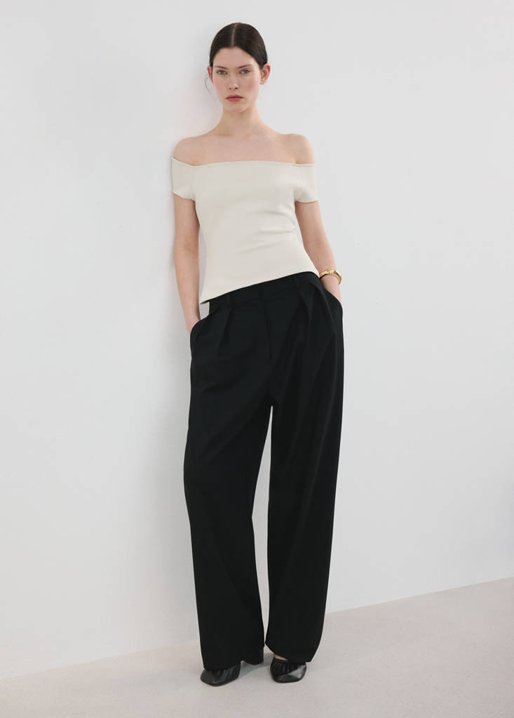 Tailliertes Off-Shoulder-Top — Weiß