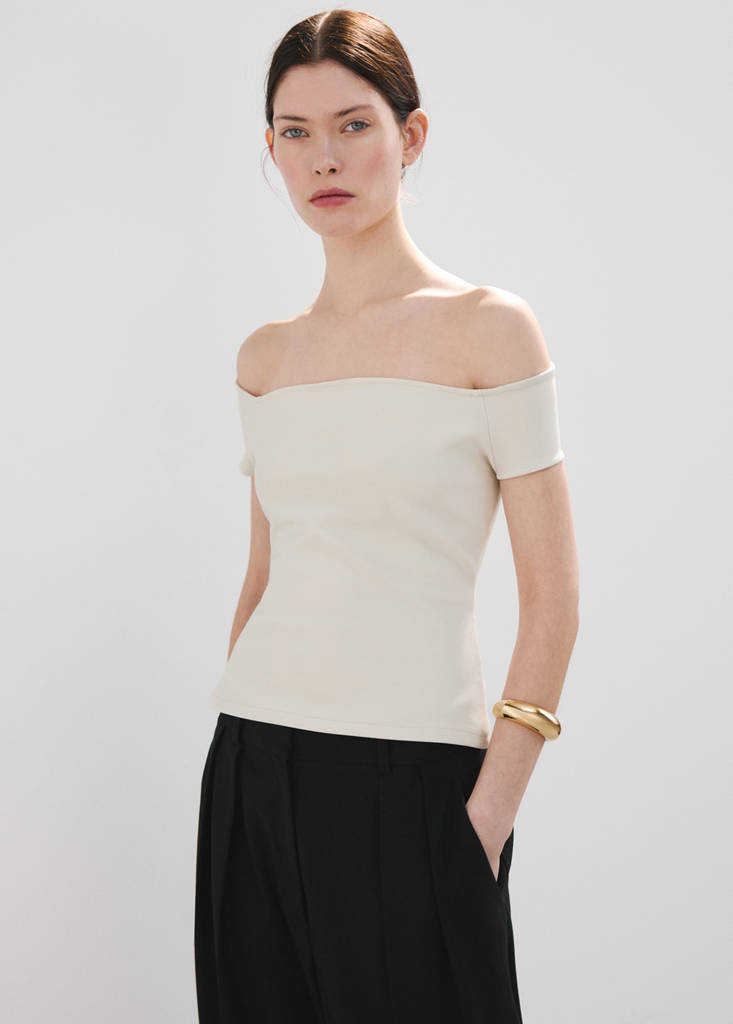 Tailliertes Off-Shoulder-Top — Weiß