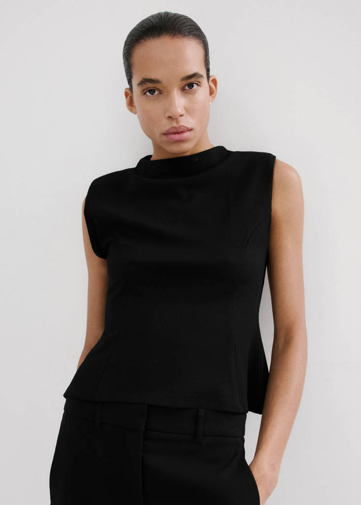 Peplum shoulder pad T-shirt — Black