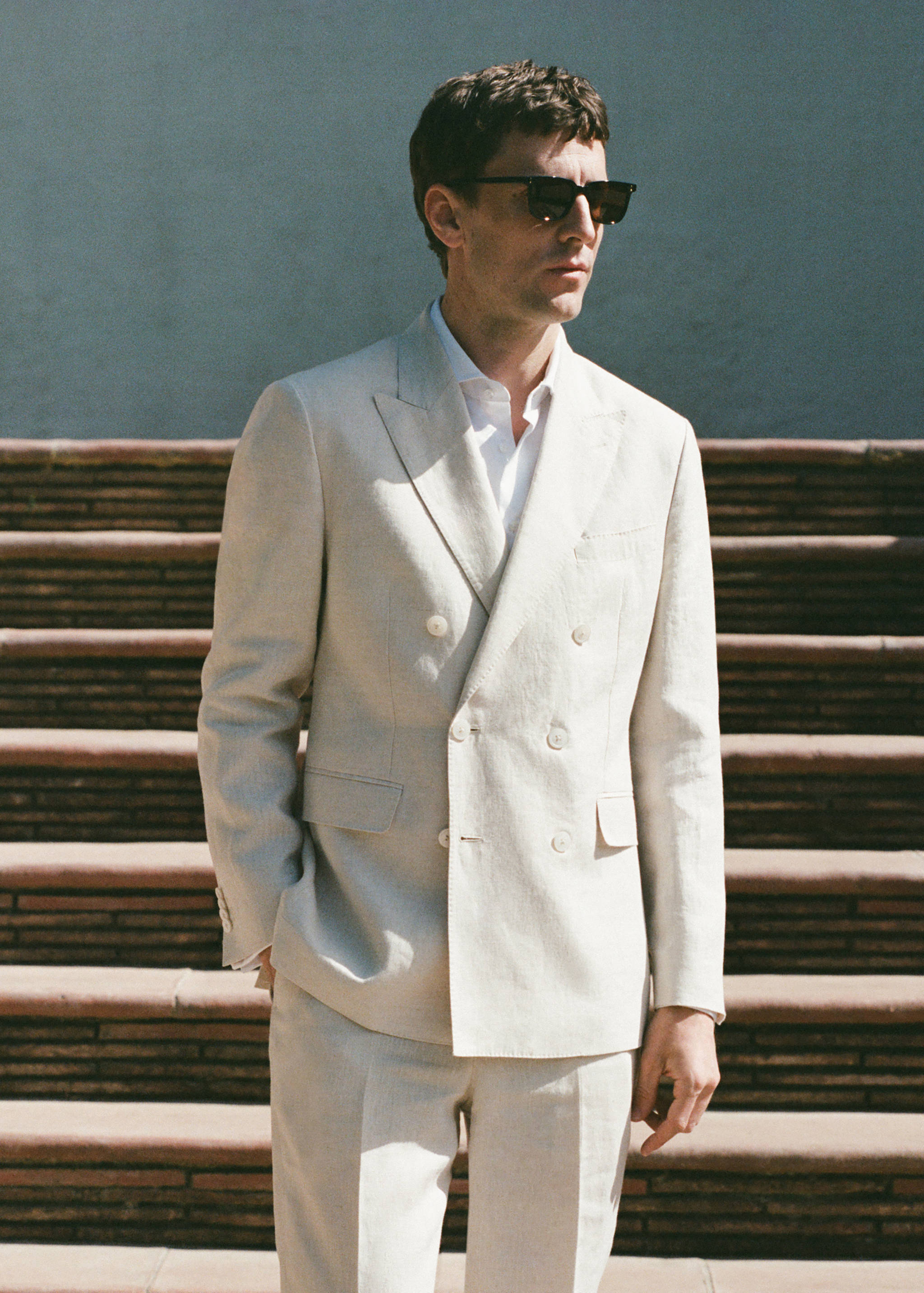 Zweireihiges Slim-Fit-Sakko aus 100 % Leinen Amalfi - Detail des Artikels 7