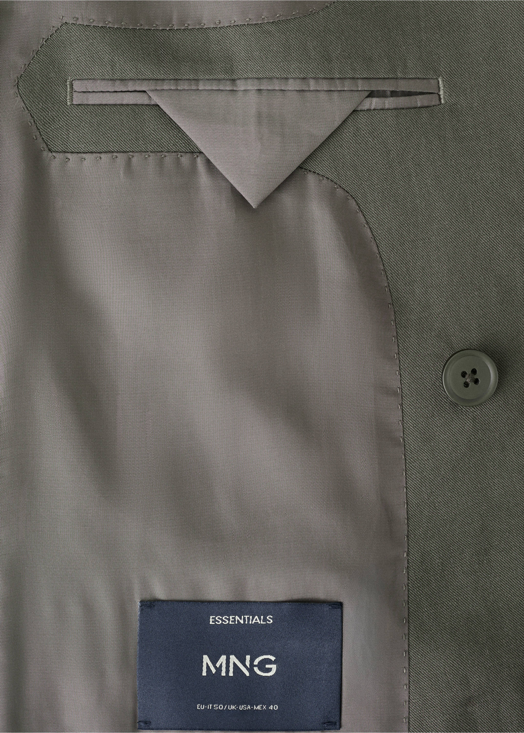 Slim-Fit-Zweireiher Amalfi - Detail des Artikels 8, Khaki. Ref: 27045935-01.