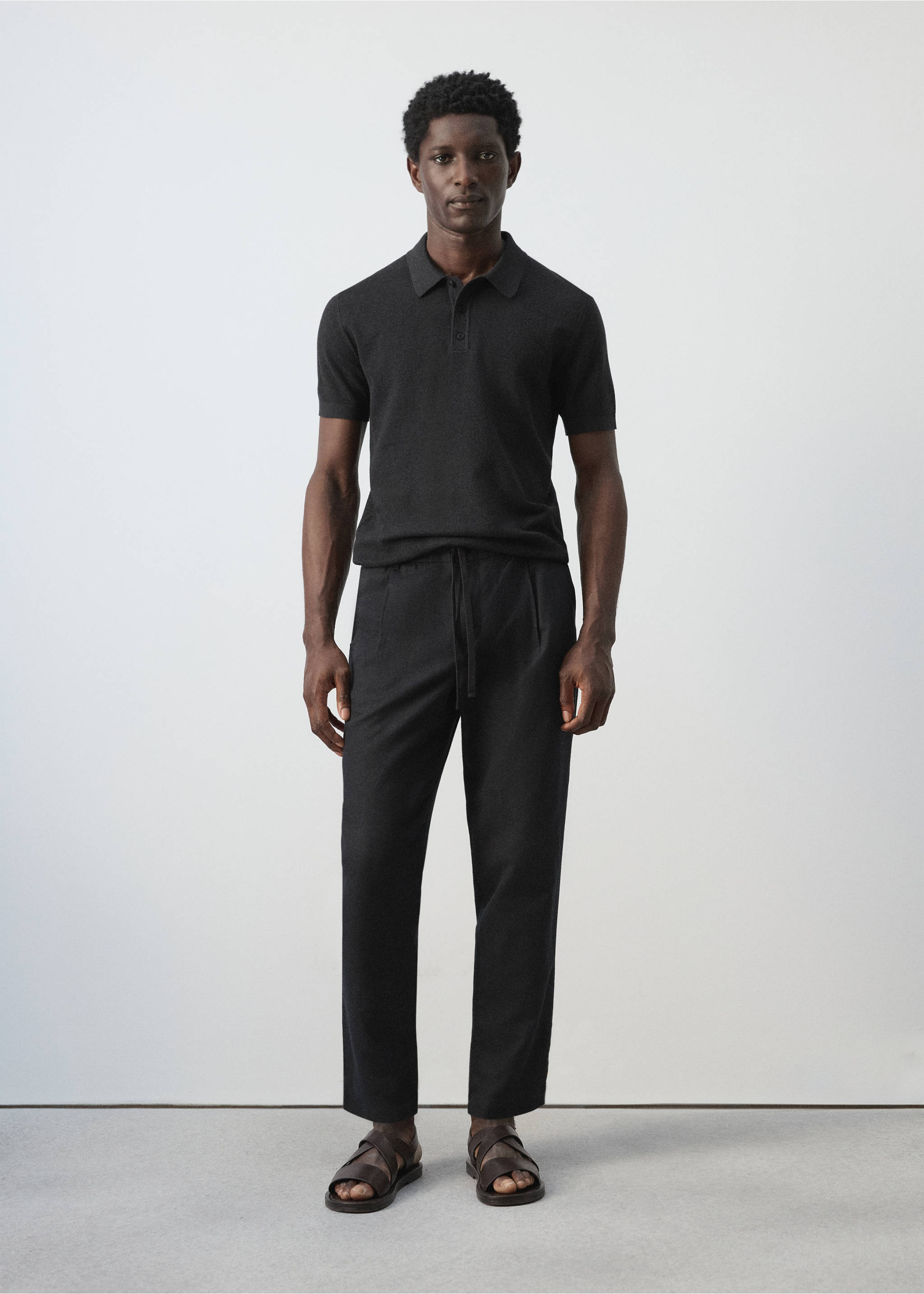 بولو بنسيج دقيق بميكروستركتشر - رؤية عامة, أسود. Ref: 27045944-00.