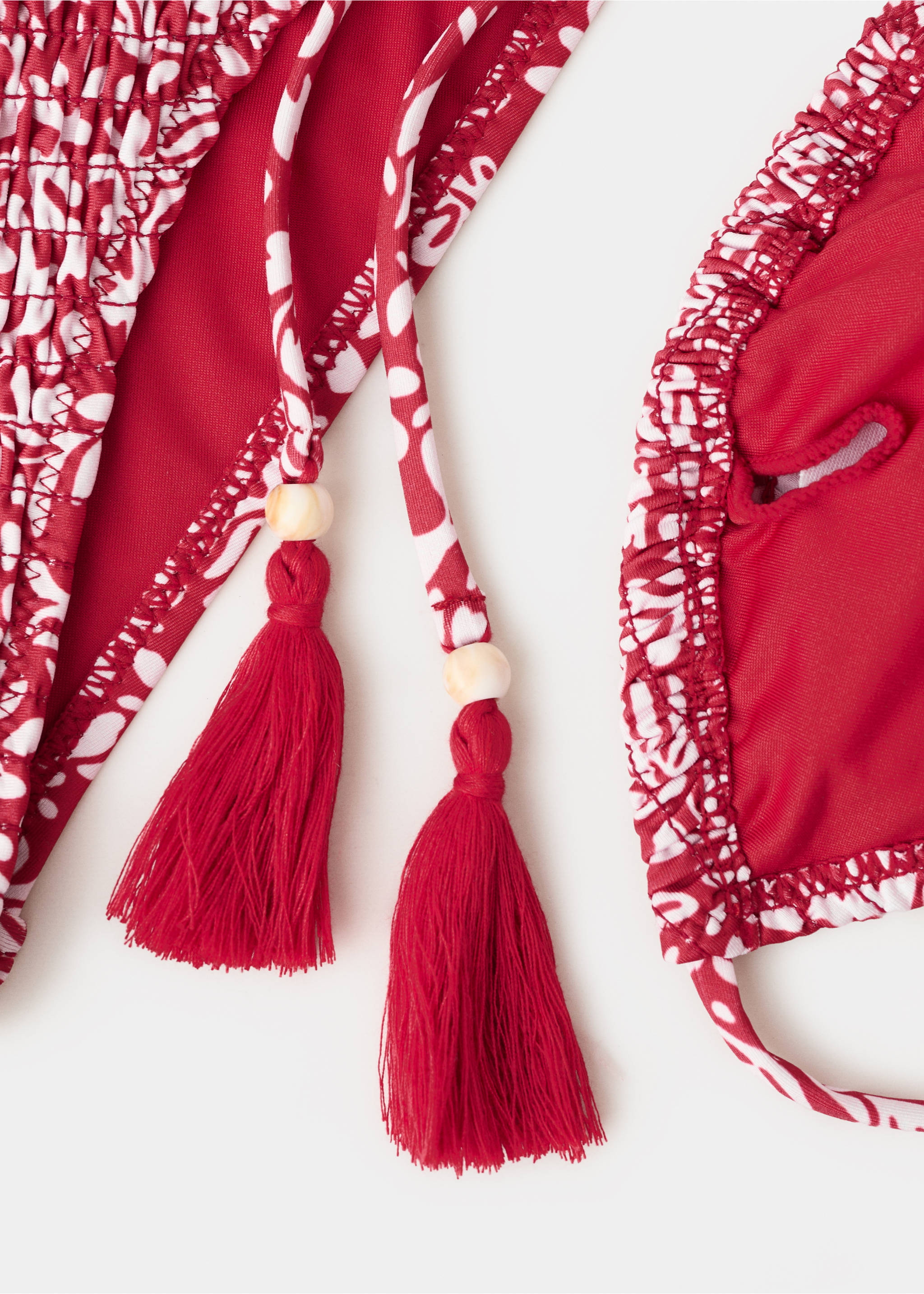 Bedruckter Bikini mit mittelhohem Slip - Detail des Artikels 0, Kirschrot. Ref: 27045946-00.