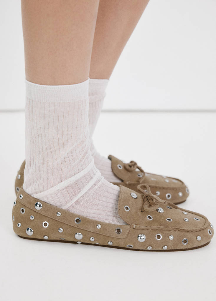 Suede moccasin with eyelets — Sand