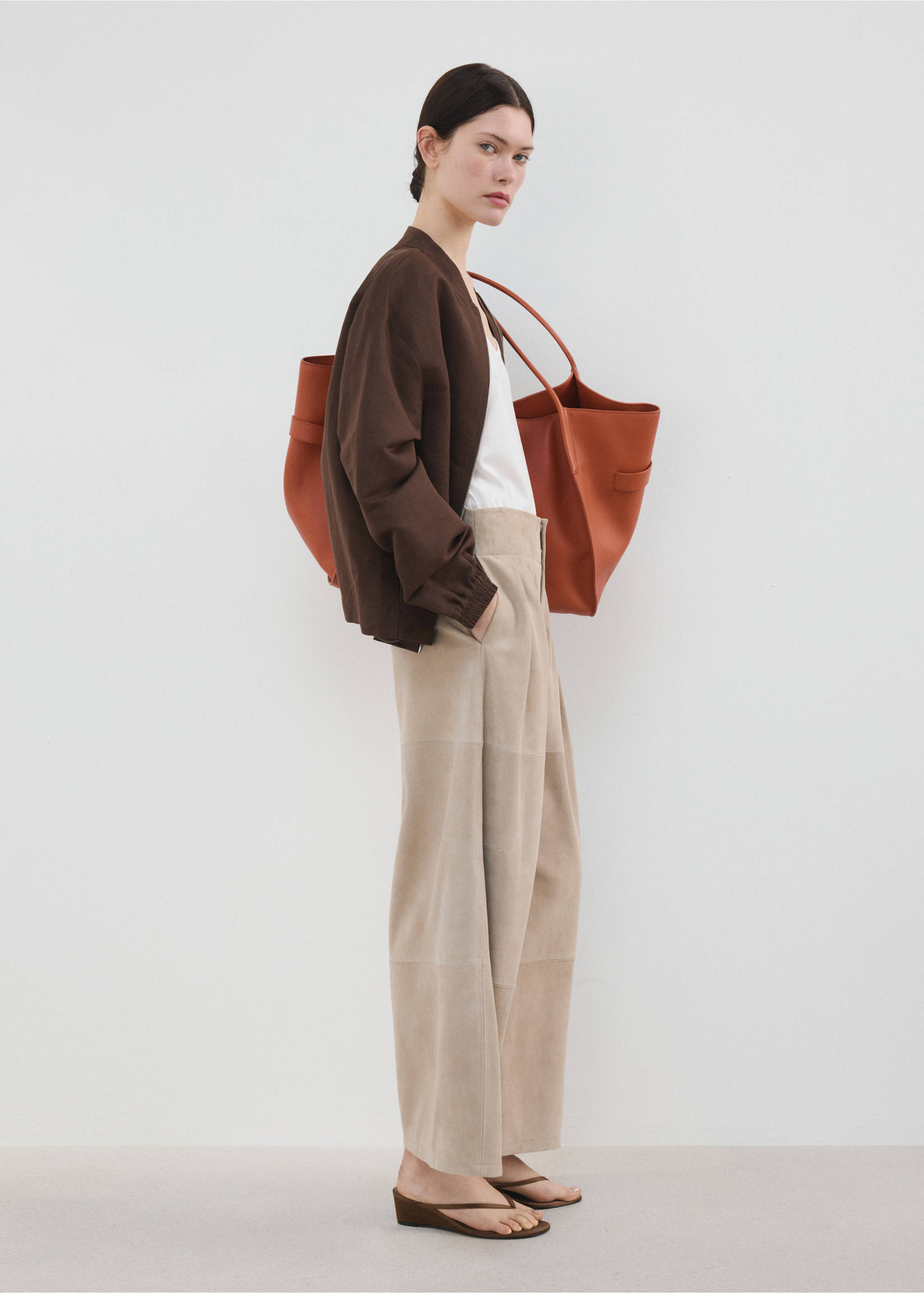 Jaqueta bomber lli - Pla general, Xocolata. Ref: 27045963-00.