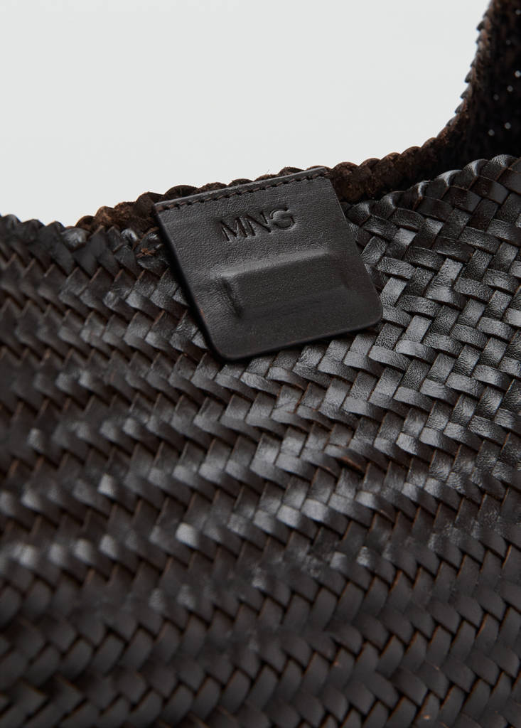 Medium-sized braided leather bag — Chocolate