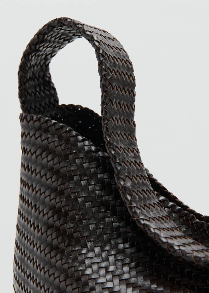 Medium-sized braided leather bag — Chocolate