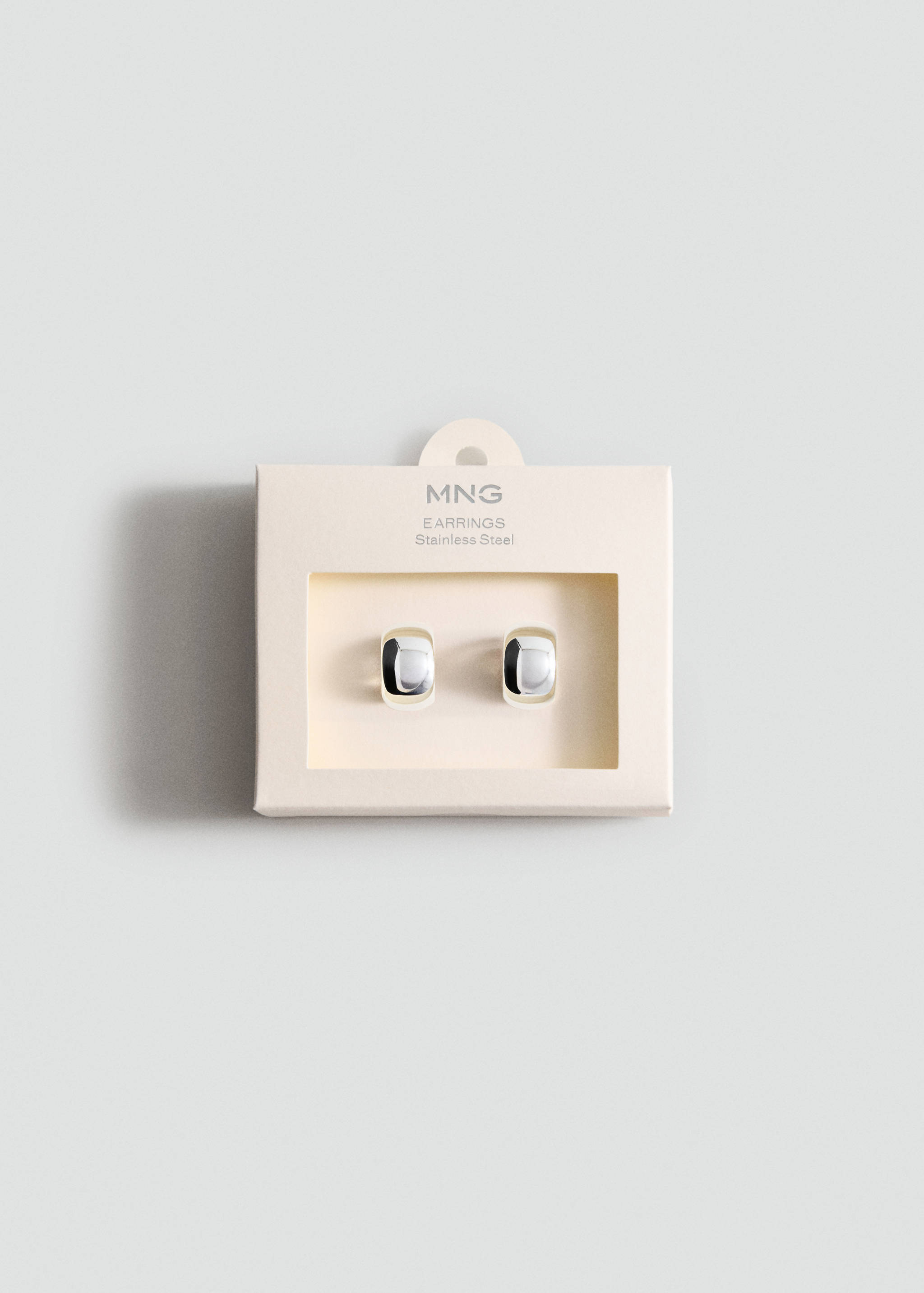 Embossed stainless steel earrings - Details of the article 1