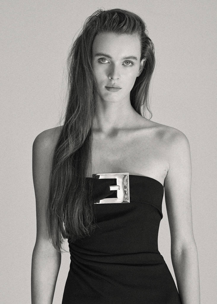 Strapless dress with metallic buckle — Black