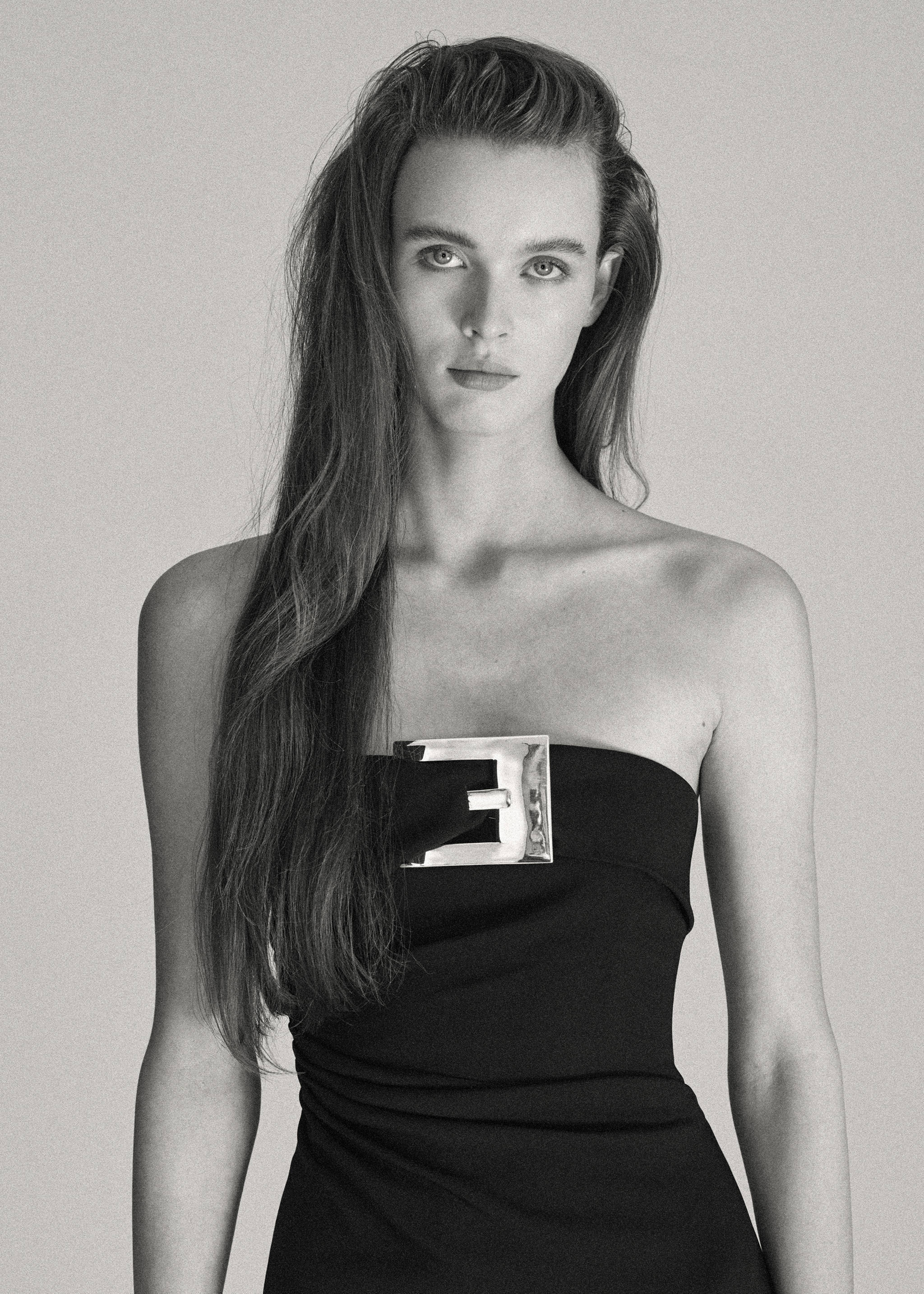 Strapless dress with metallic buckle - Medium plane