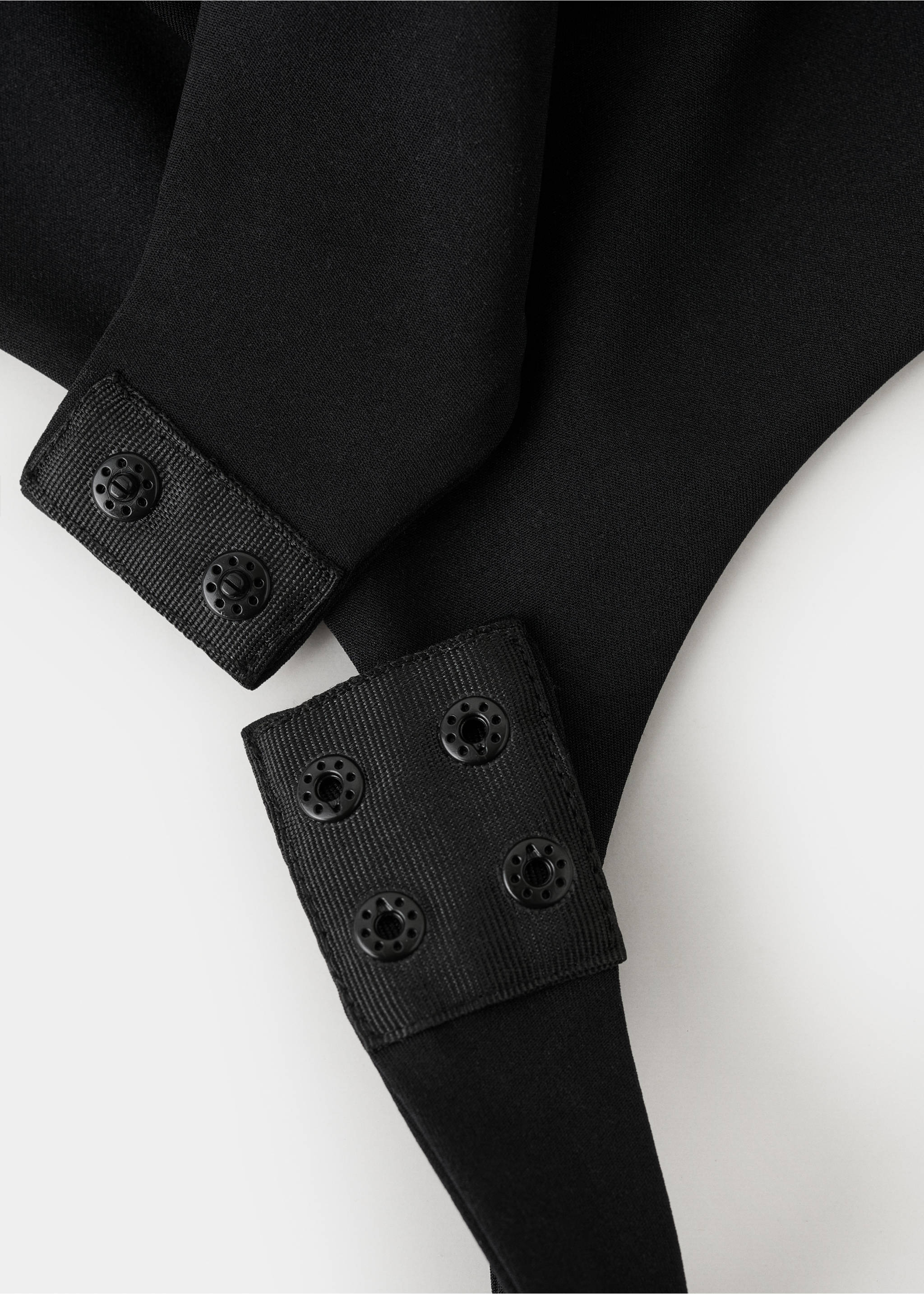 Fitted bodysuit with open back - Details of the article 8, Black. Ref: 27045996-00.