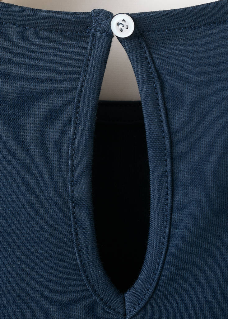 Ruffle top with embroidered details — Navy
