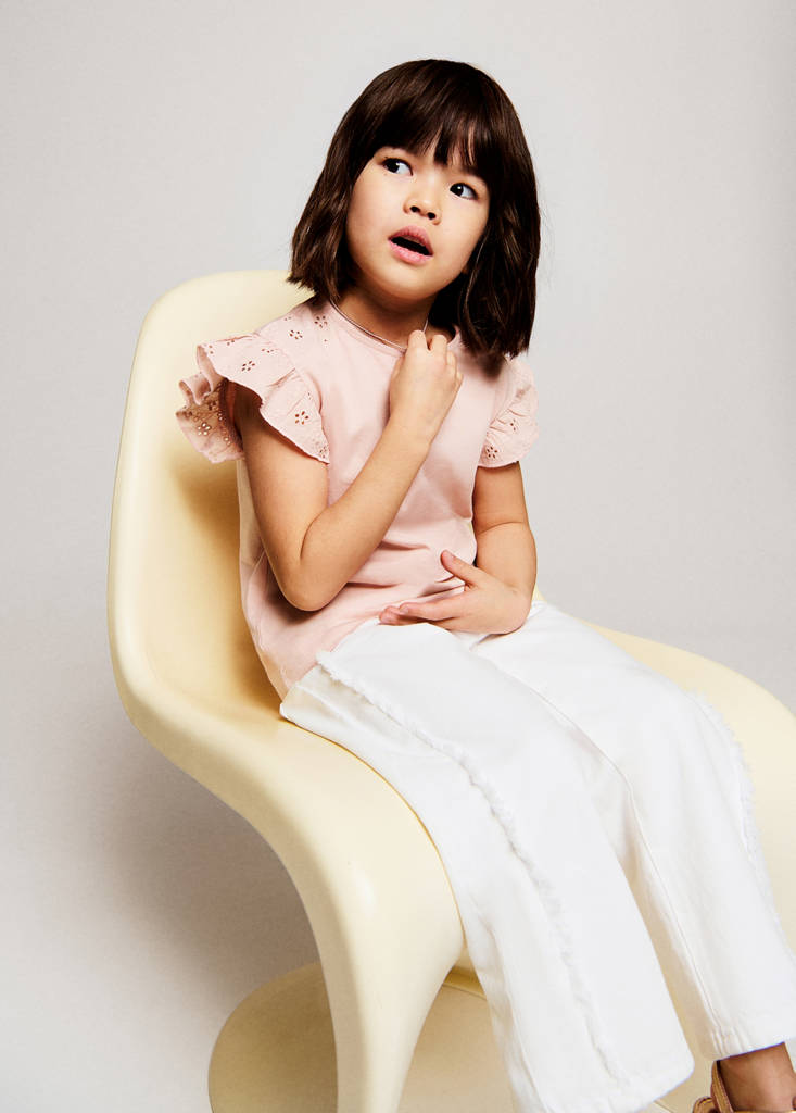 Ruffle top with embroidered details — Pink