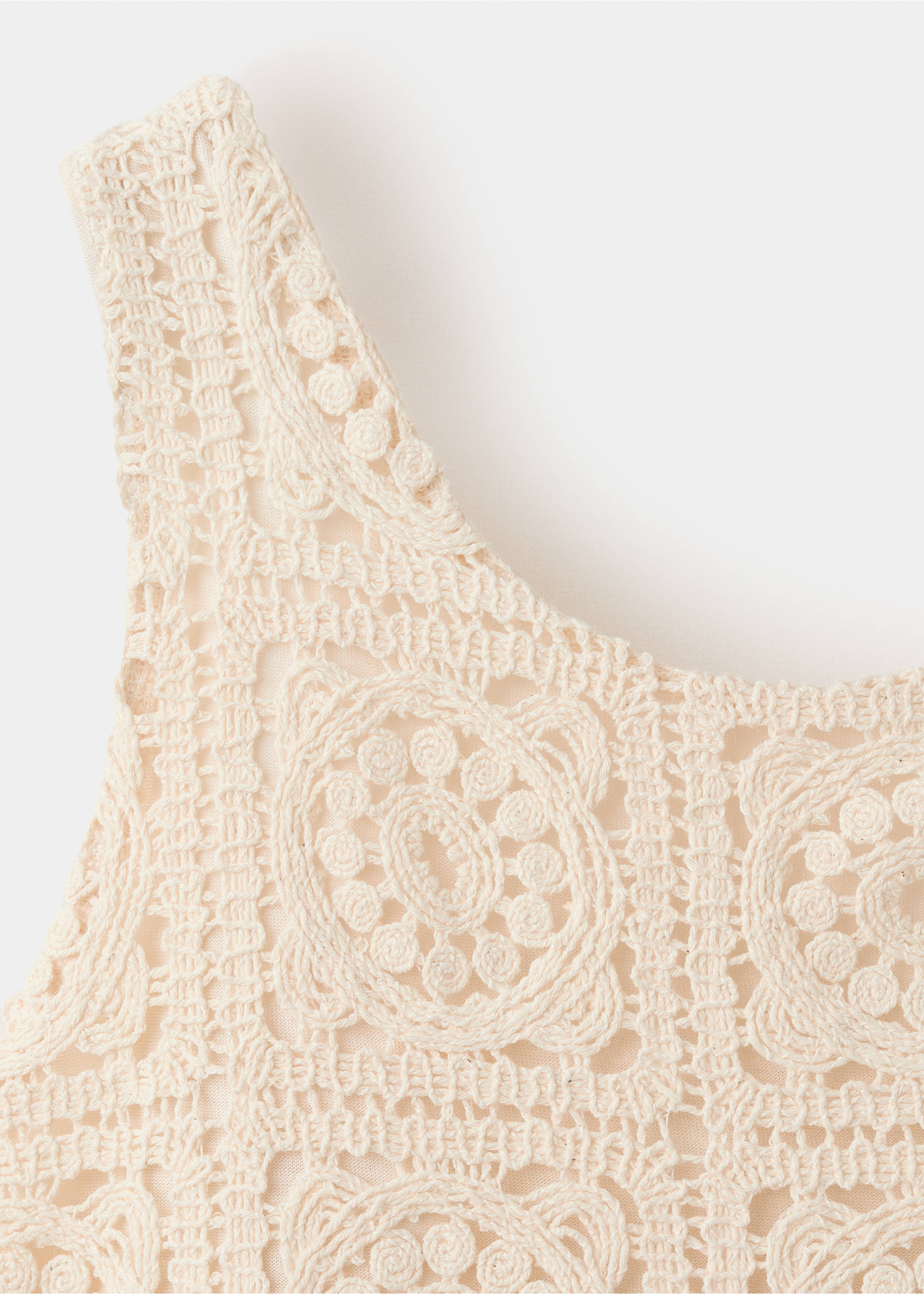 Embroidered textured dress - Details of the article 8, Ecru. Ref: 27046361-00.