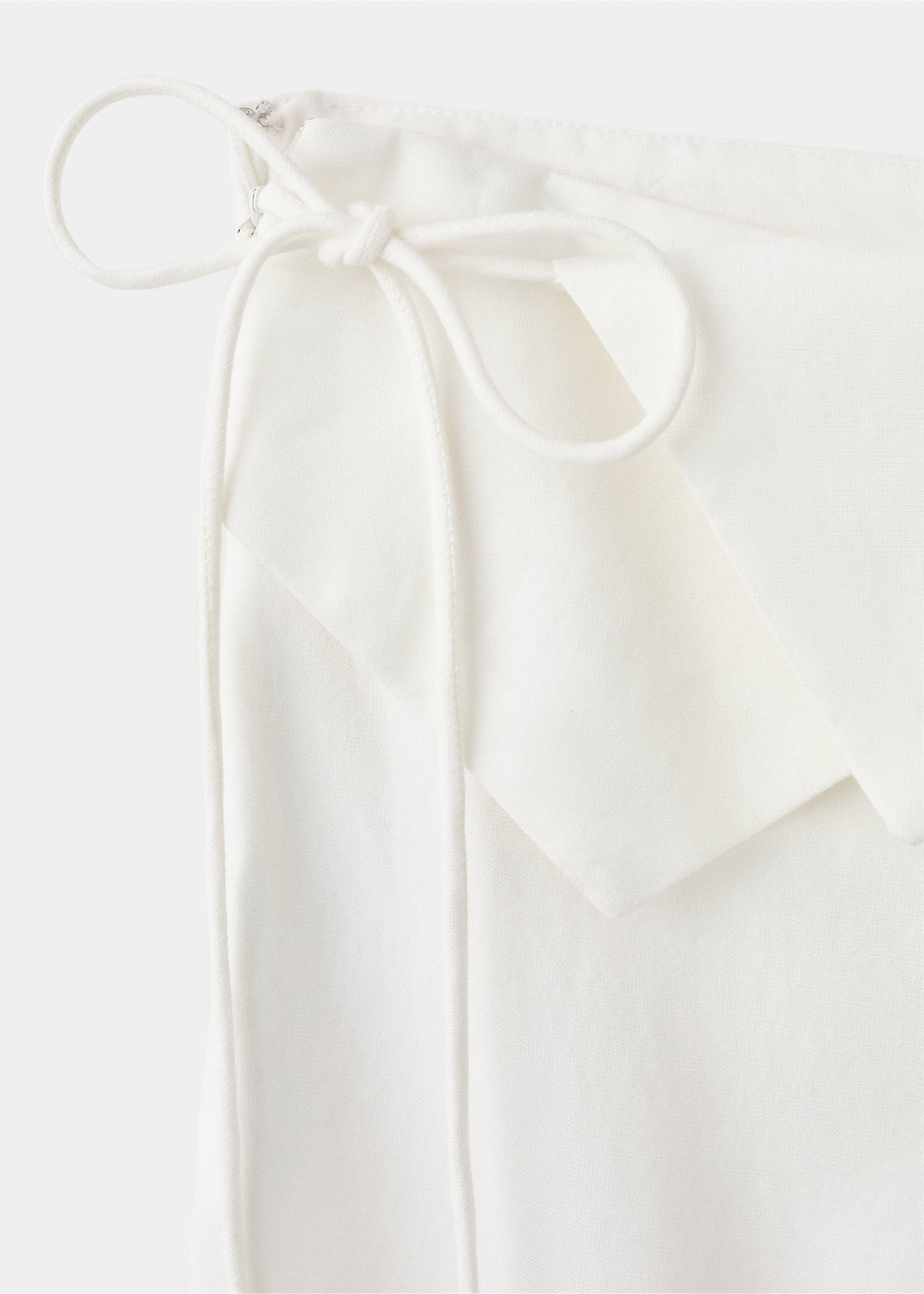 Linen trousers with handkerchief detail - Details of the article 8, Off White. Ref: 27046729-00.