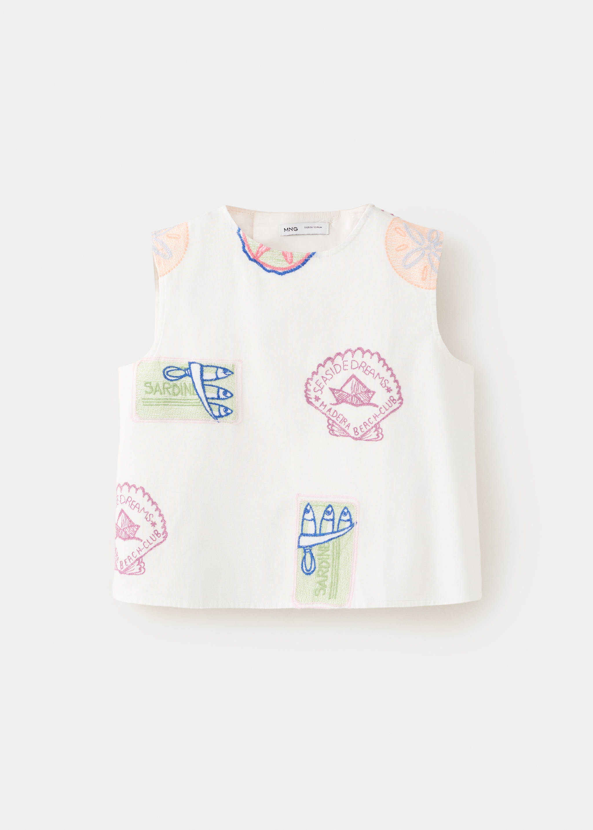 Блузка с вышивкой - Изделие без модели