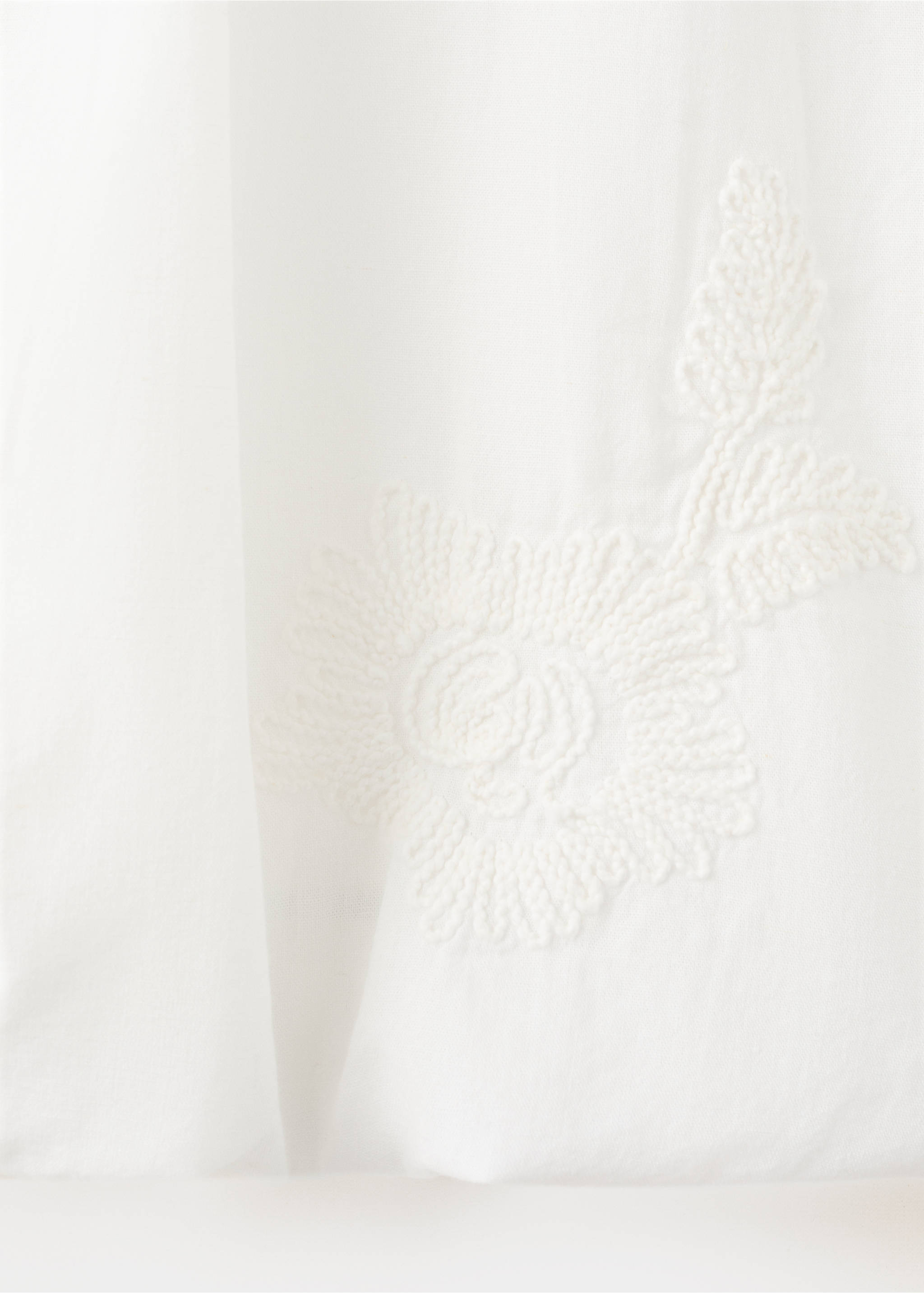 Vestit globus brodat flors - Detall de l'article 8, Blanc. Ref: 27046743-00.