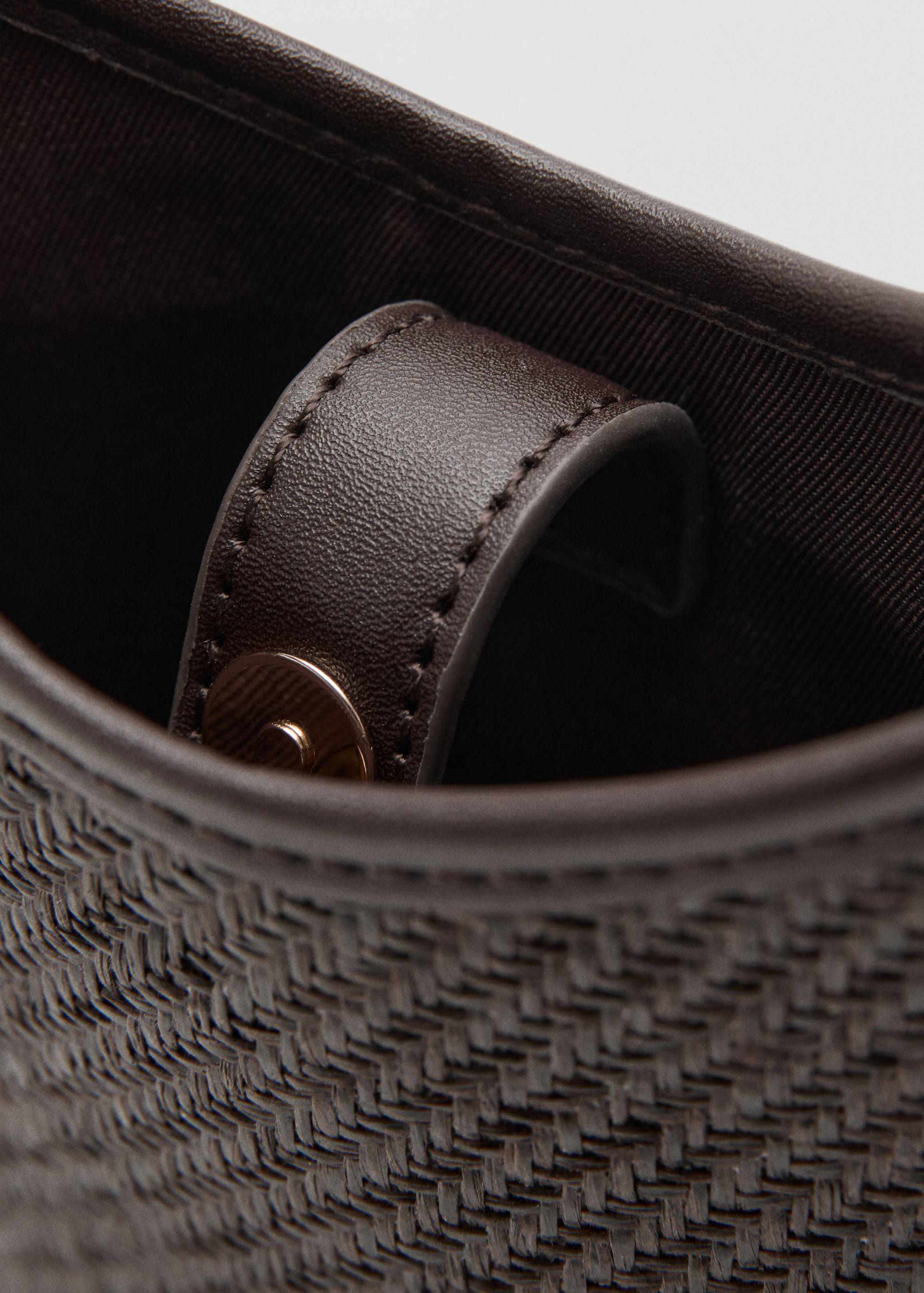 Crossbody mobile case - Details of the article 1