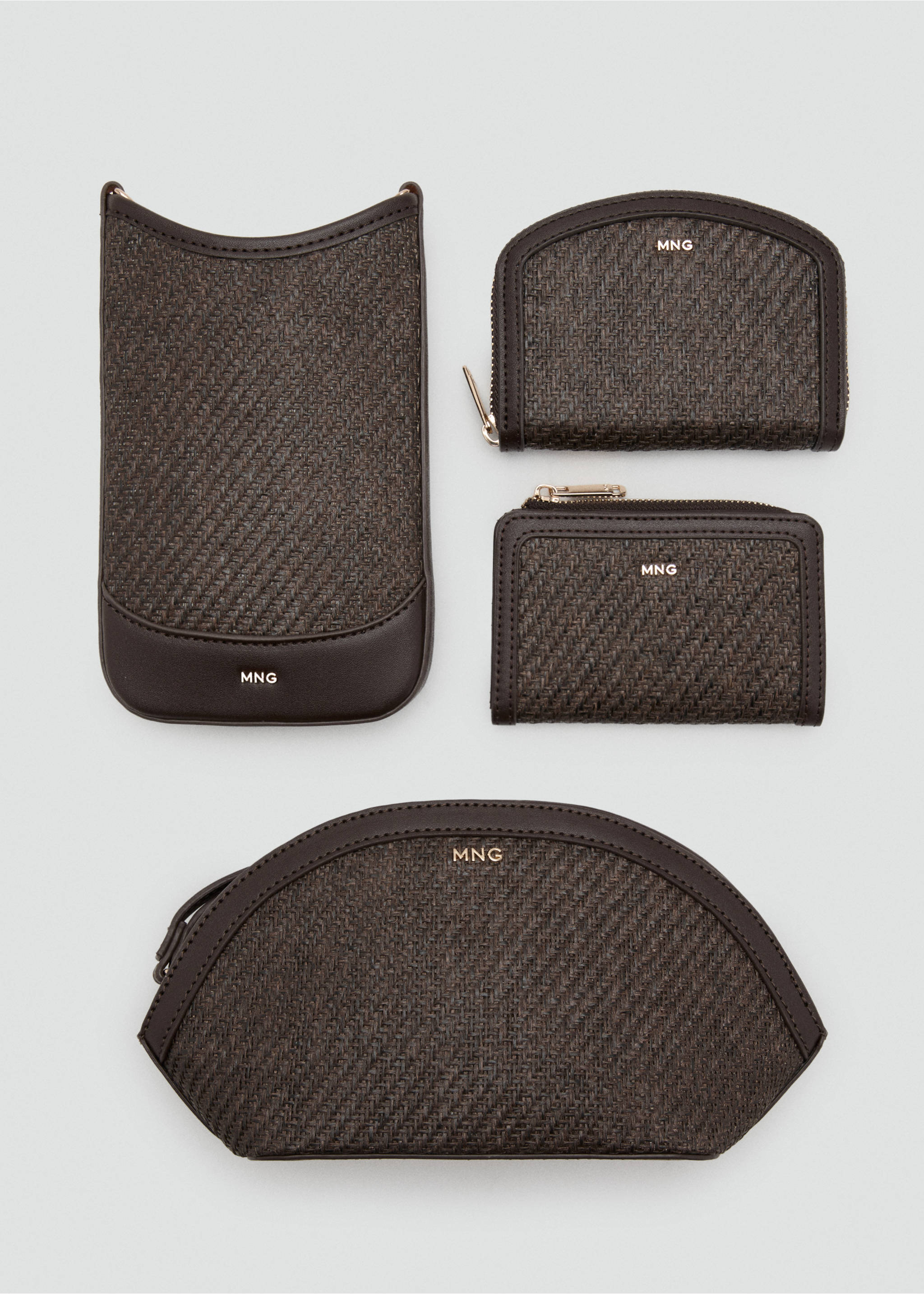 Crossbody mobile case - Details of the article 3, Chocolate. Ref: 27046748-00.