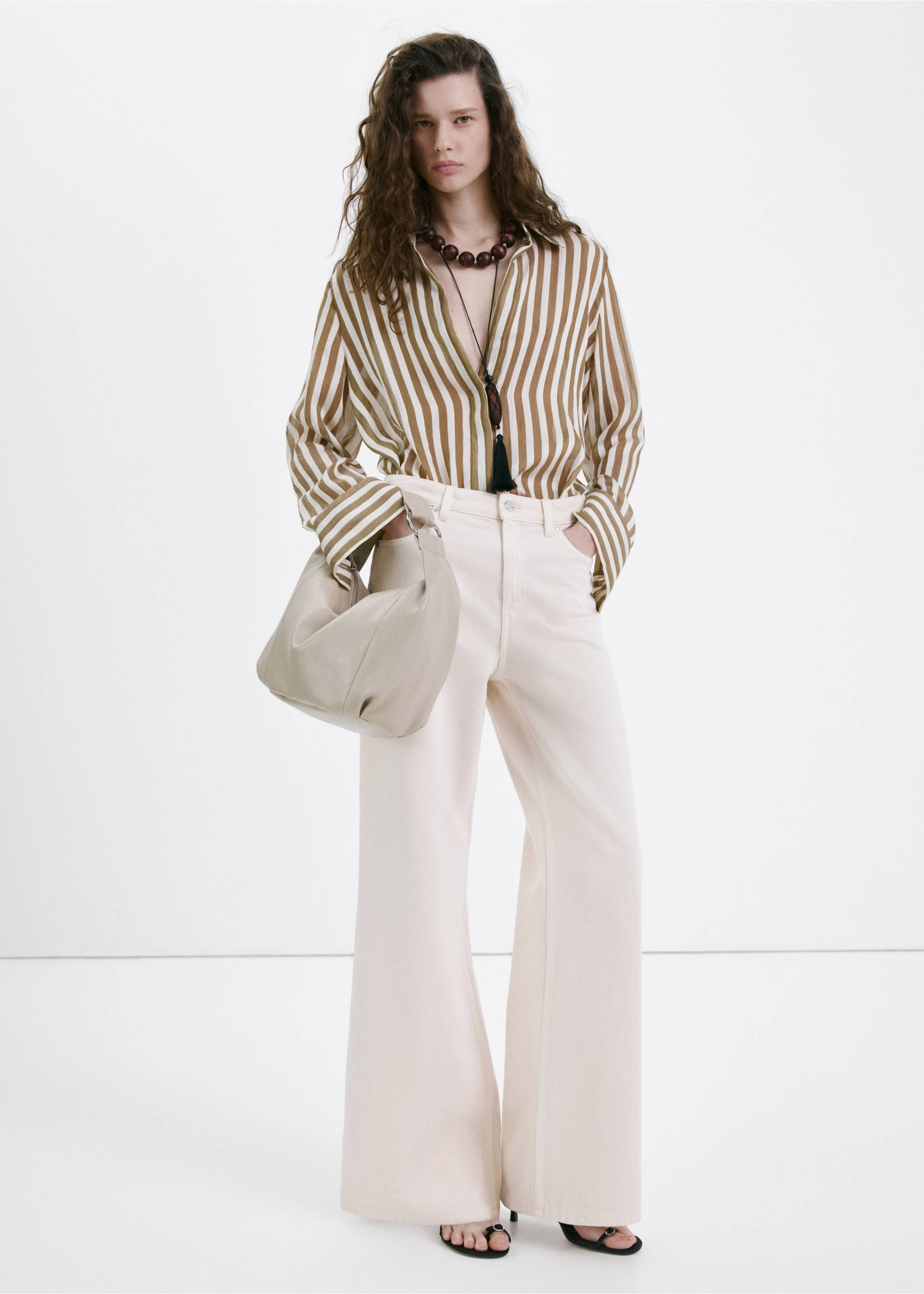 Jeans wide leg tiro medio - Plano general, Blanco roto. Ref: 27047140-00.