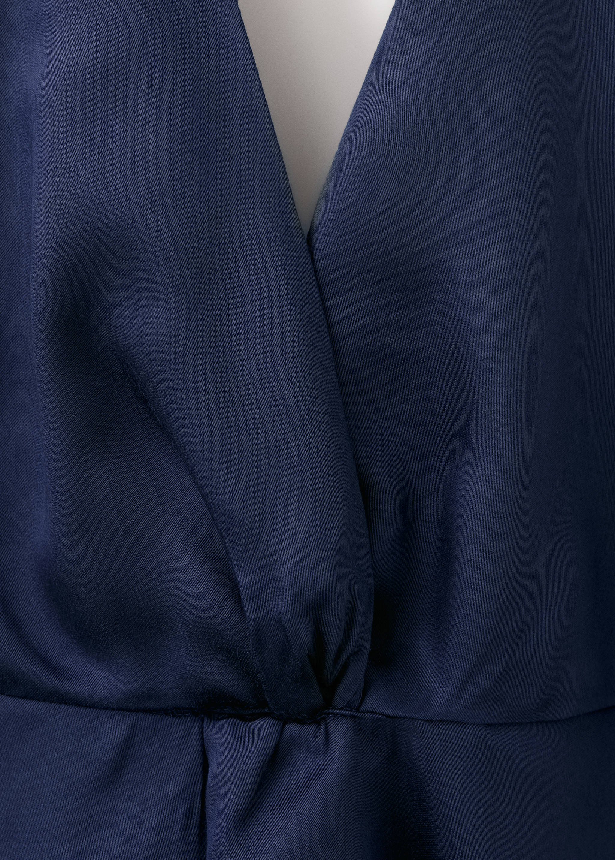 Halter top with open back - Details of the article 8