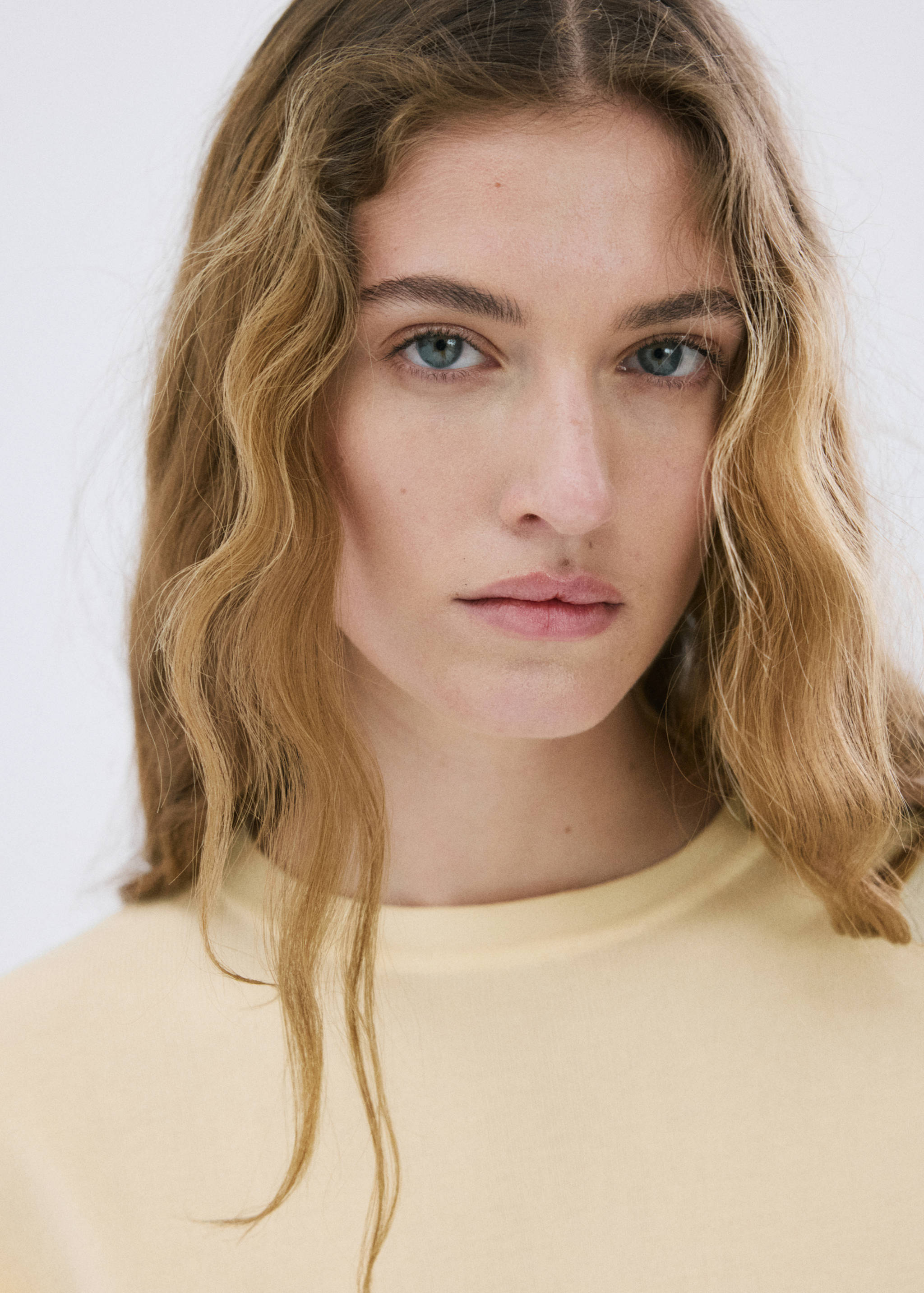 Short-sleeved knitted cotton sweater - Details of the article 1