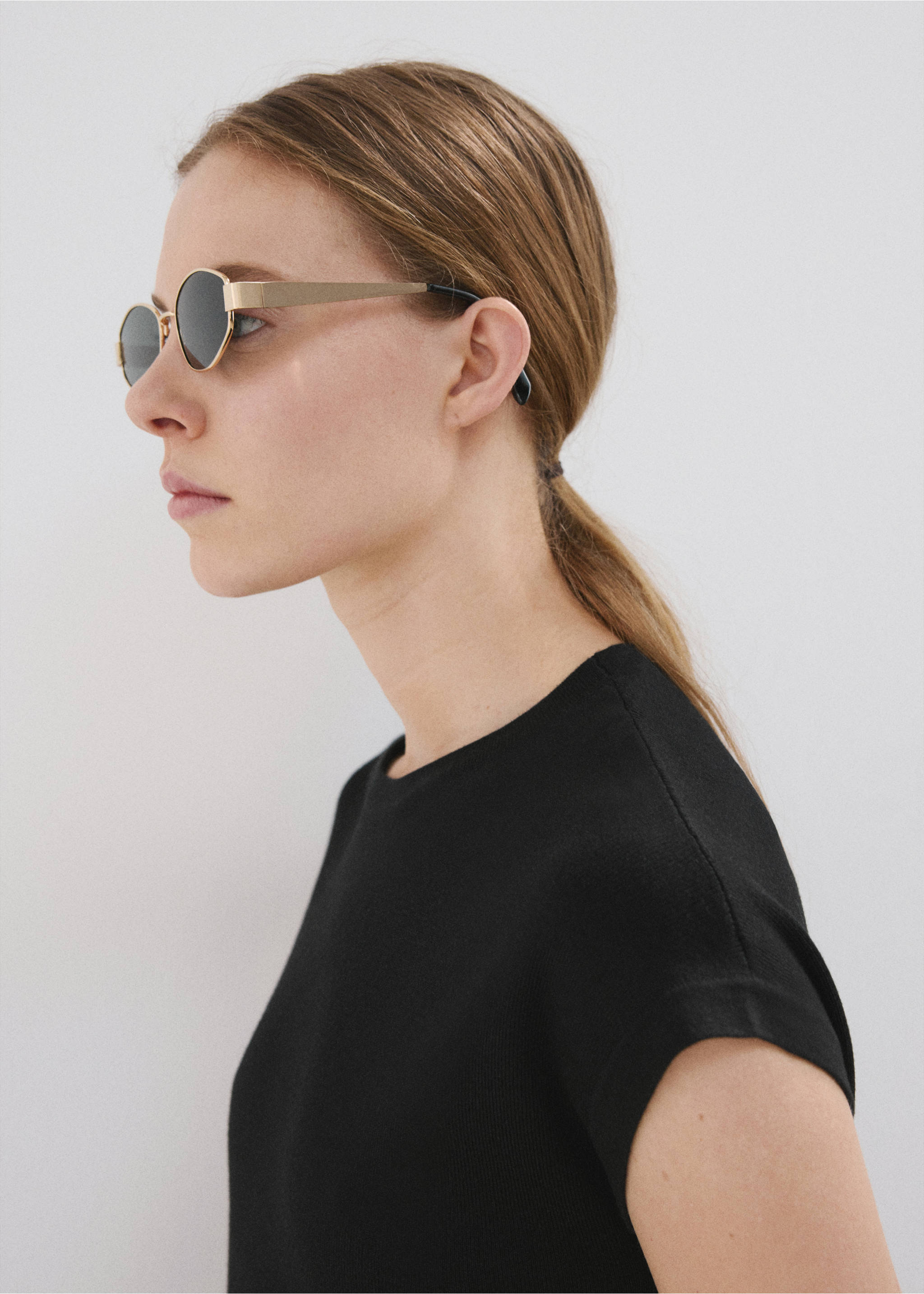 Short-sleeved knitted cotton sweater - Details of the article 1, Black. Ref: 27047144-00.