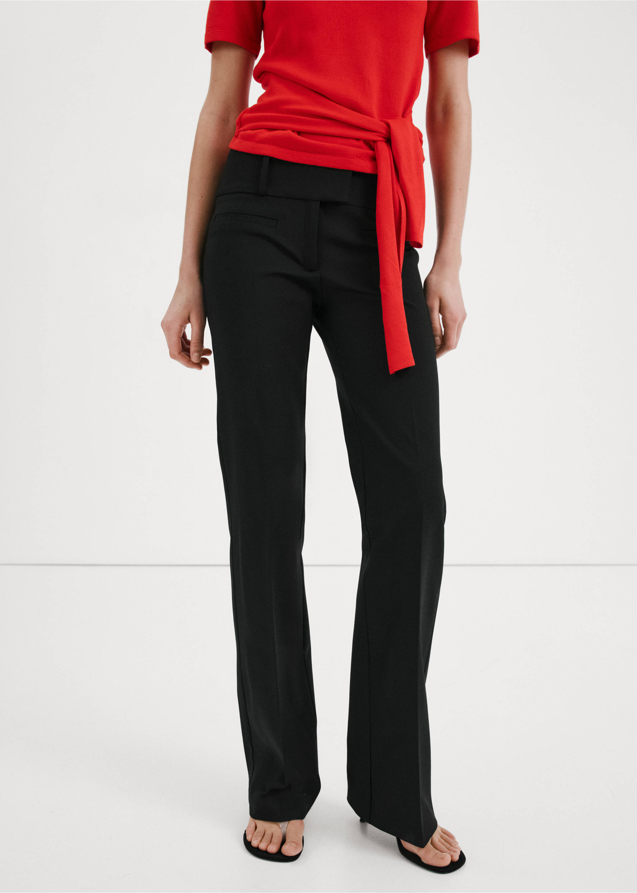 Straight-leg trousers with belt loops - Medium plane, Black. Ref: 27047149-00.
