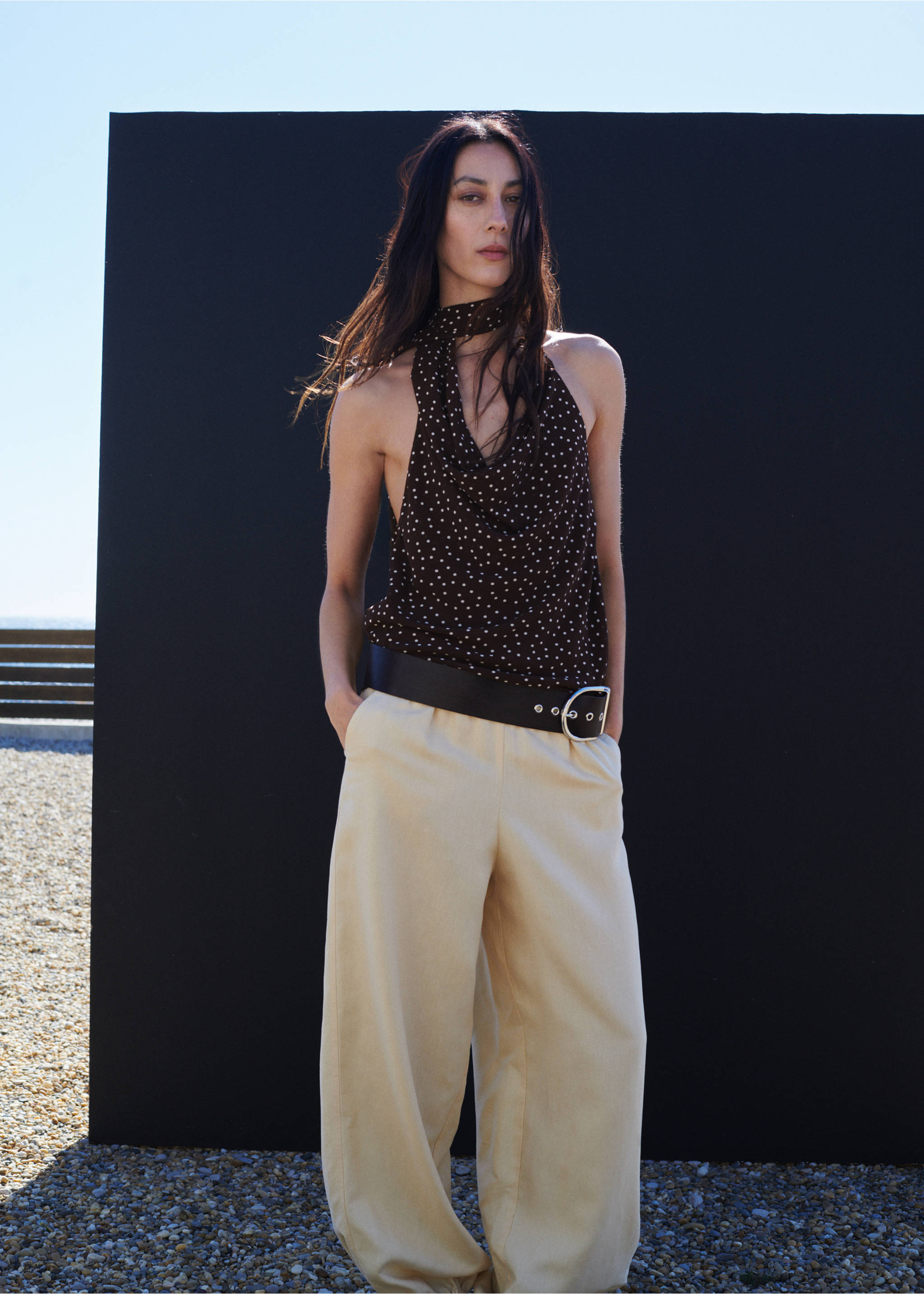 Top fular cuello drapeado - Plano general, Marrón. Ref: 27047154-00.