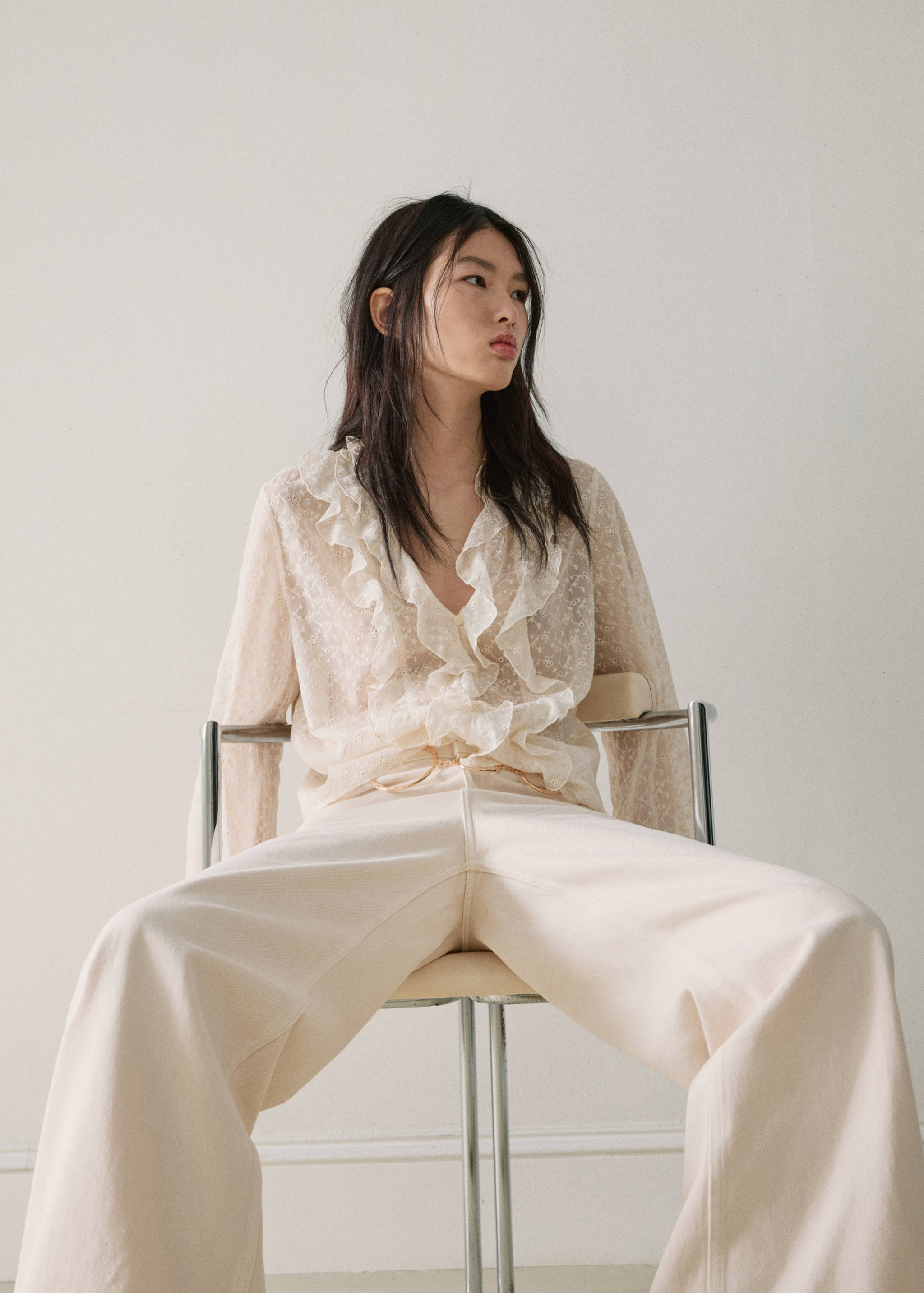 Blouse brodée volants - Plan moyen