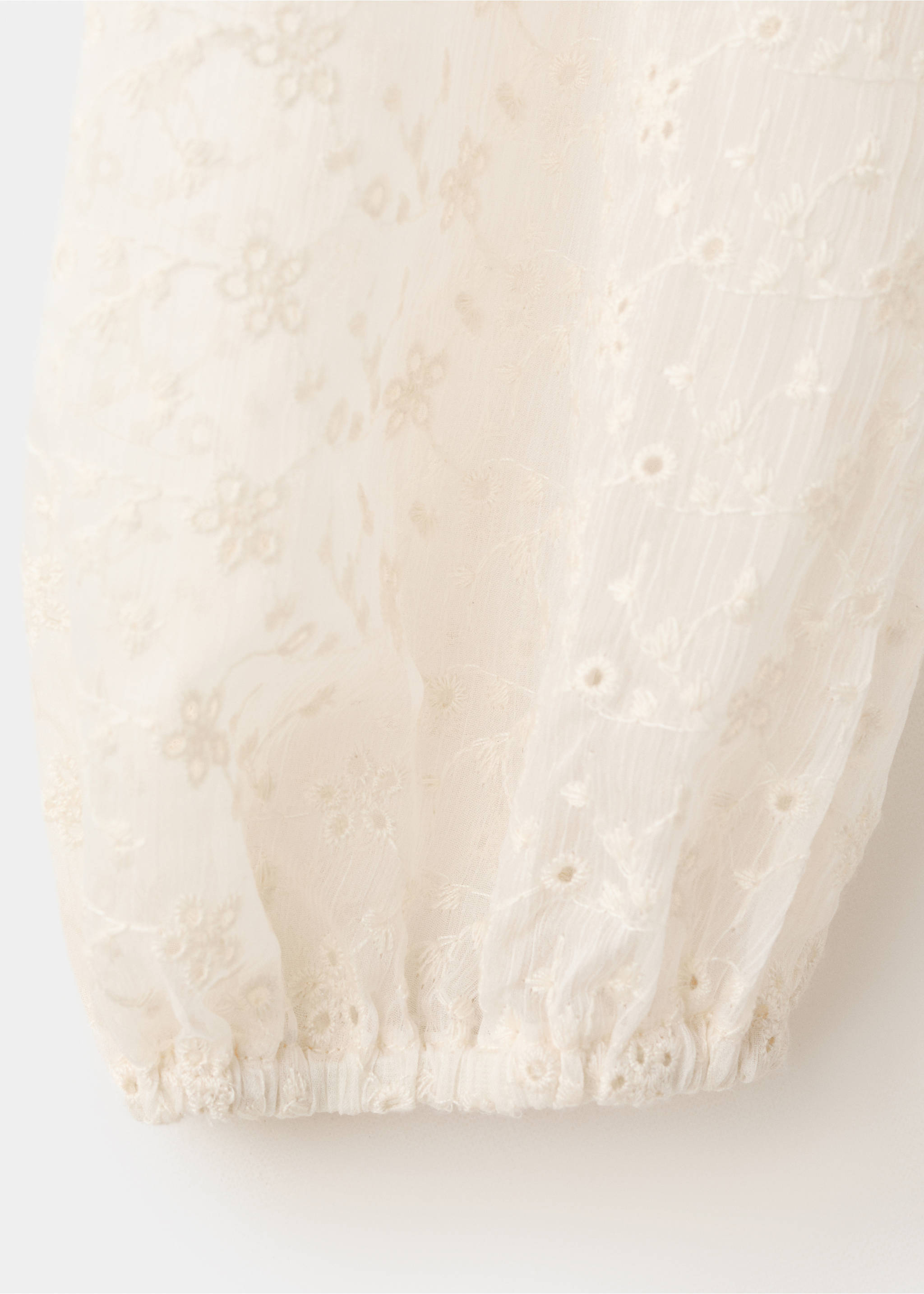 Ruffled embroidered blouse - Details of the article 0, Ecru. Ref: 27047158-00.