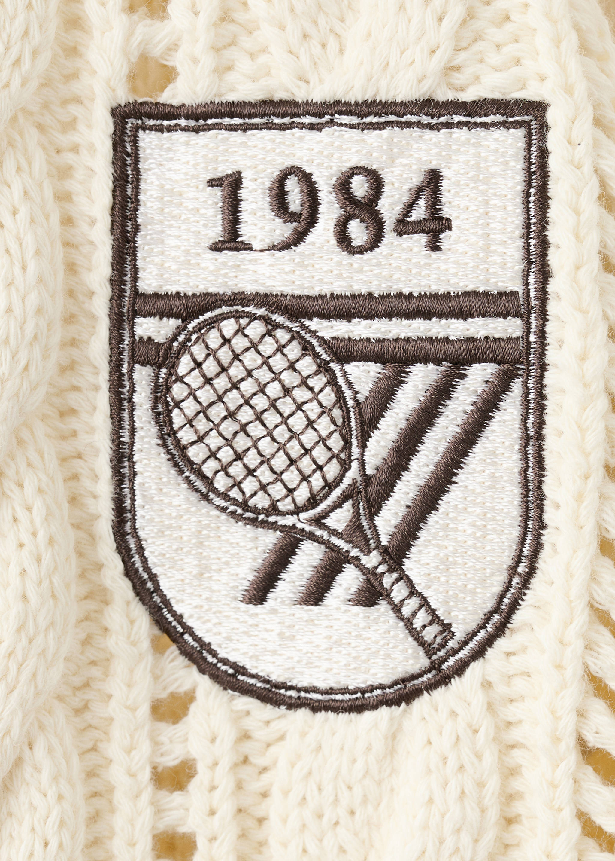 Cable knit jumper with contrasting collar - Details of the article 8