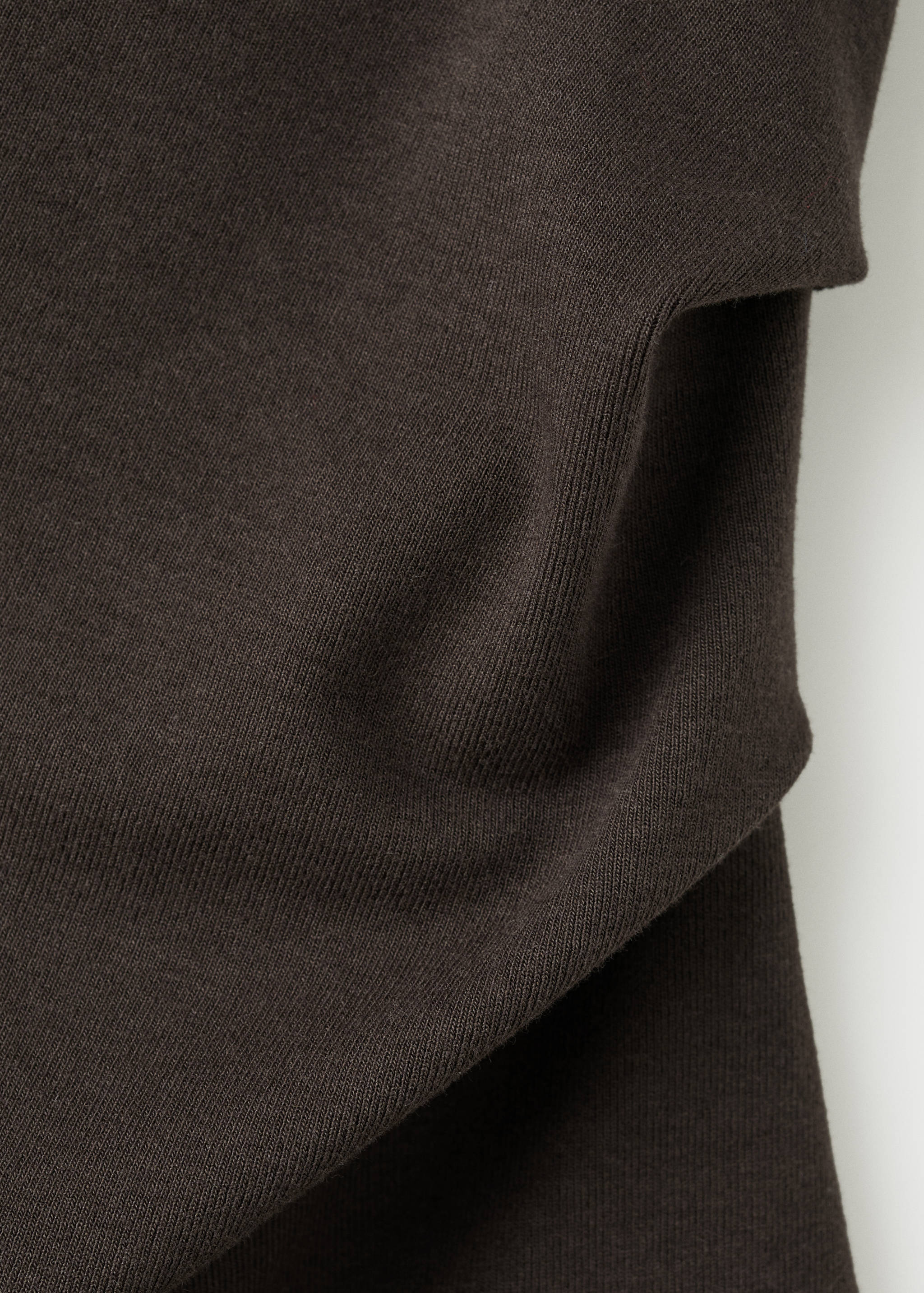 Asymmetric ruched top - Details of the article 0