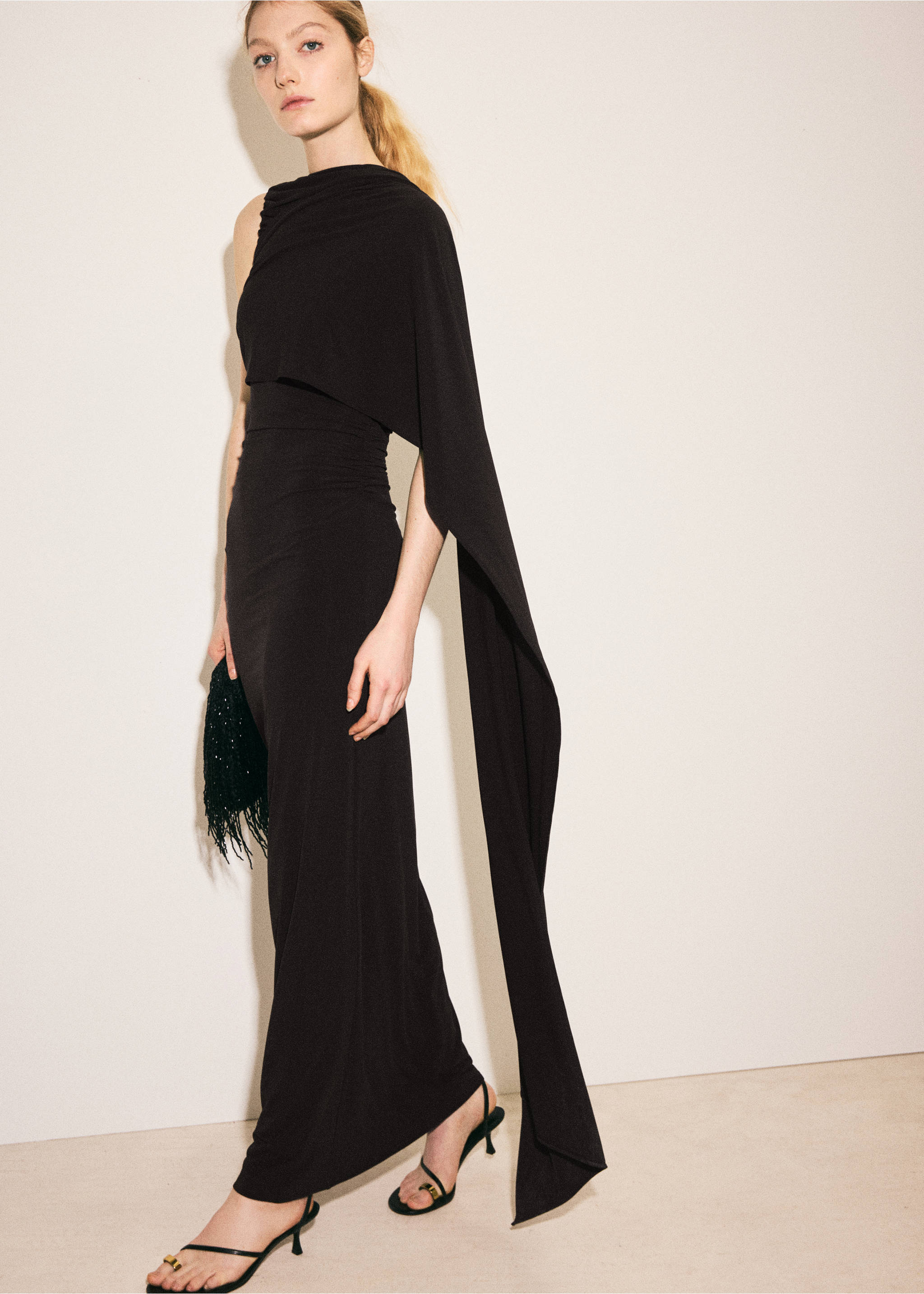 Vestido asimétrico capa - Detalle del artículo 2, Marrón. Ref: 27047168-00.