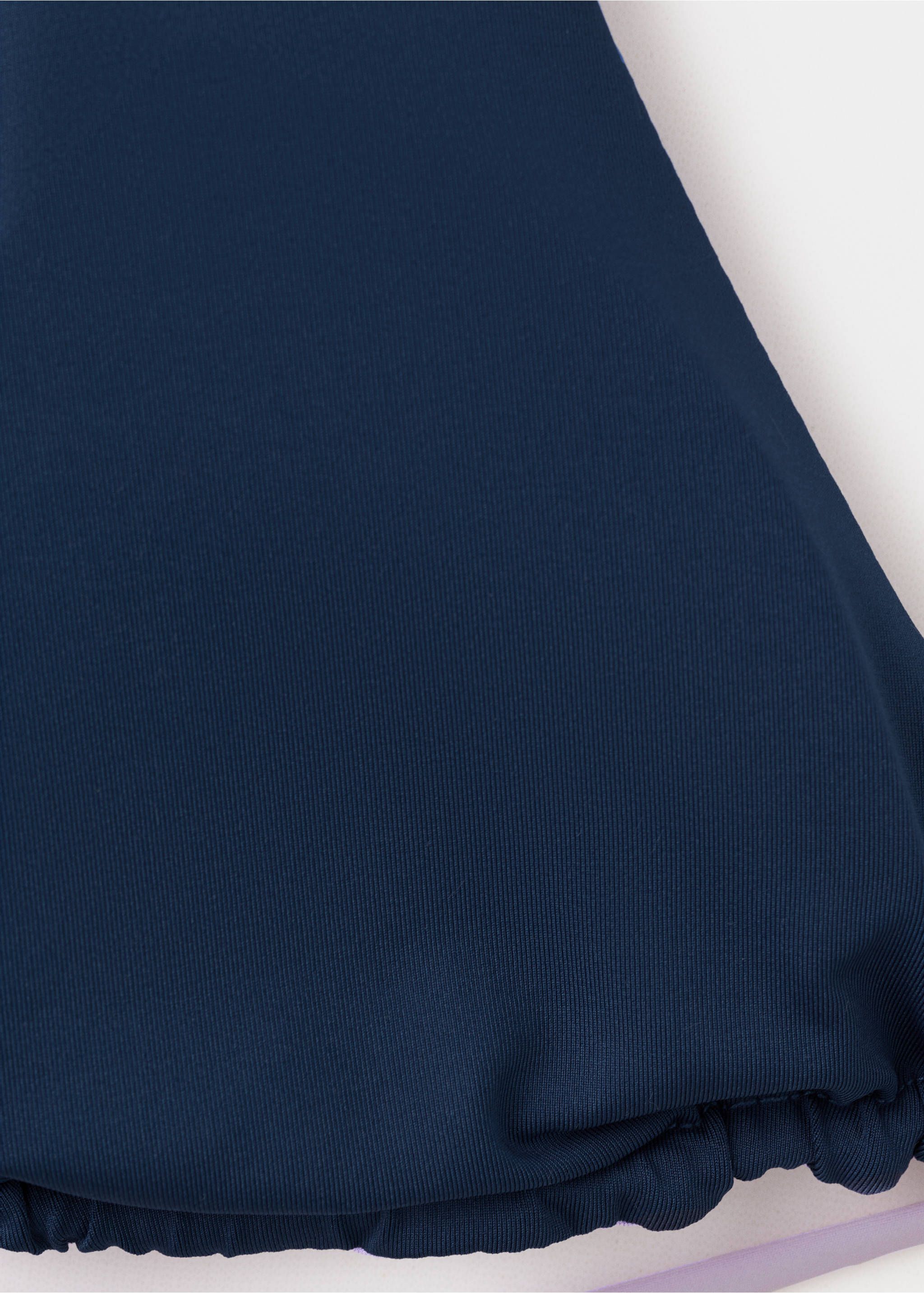 Двустороннее бикини с плавками средней посадки - Деталь изделия 0, Сиреневый. Ref: 27047777-00.