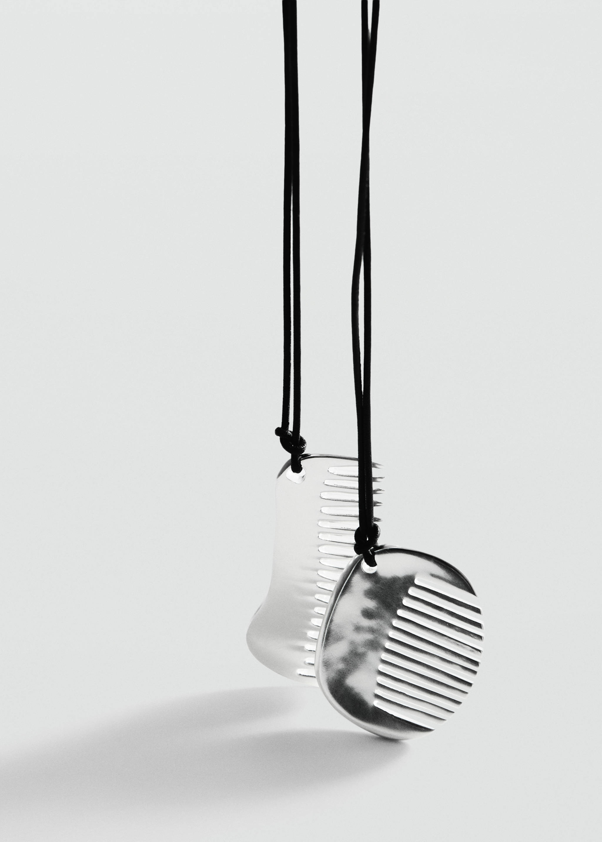 Combined comb necklace - Details of the article 1