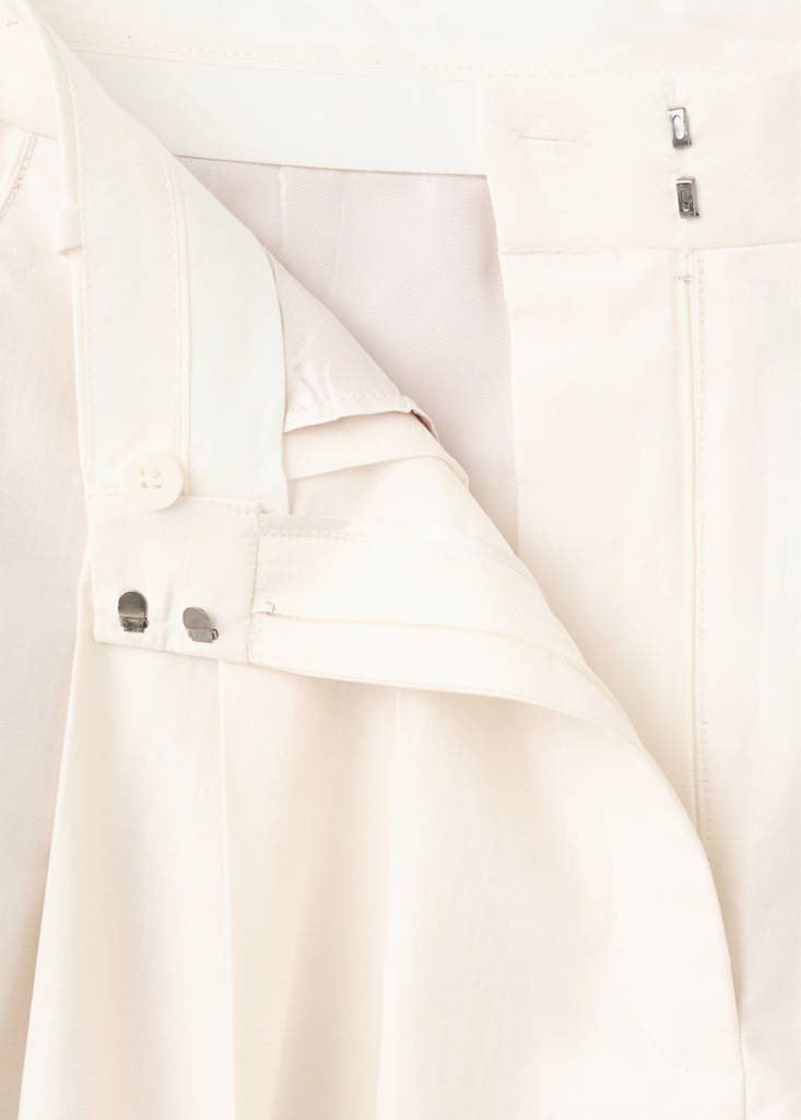 Straight cotton trousers with pleats — Ecru