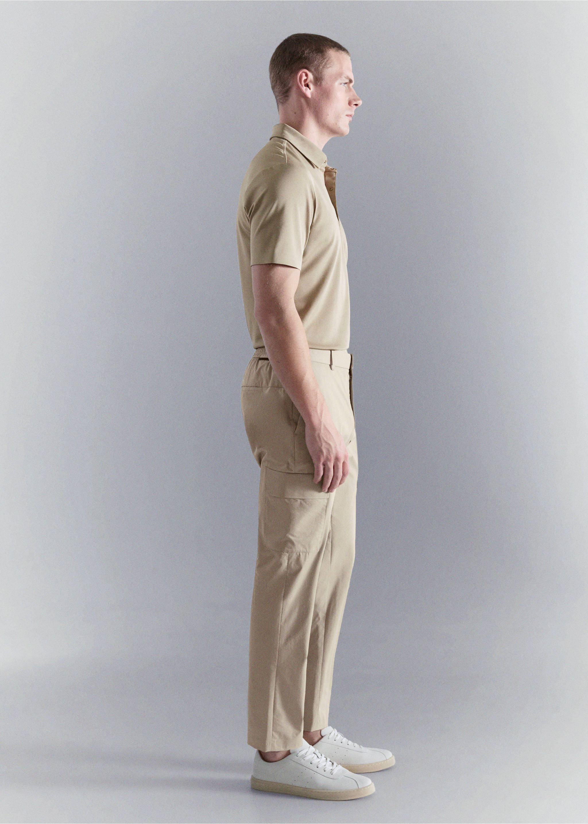 Calças cargo slim fit comfort stretch - Pormenor do artigo 2, Bege. Ref: 27047897-00.