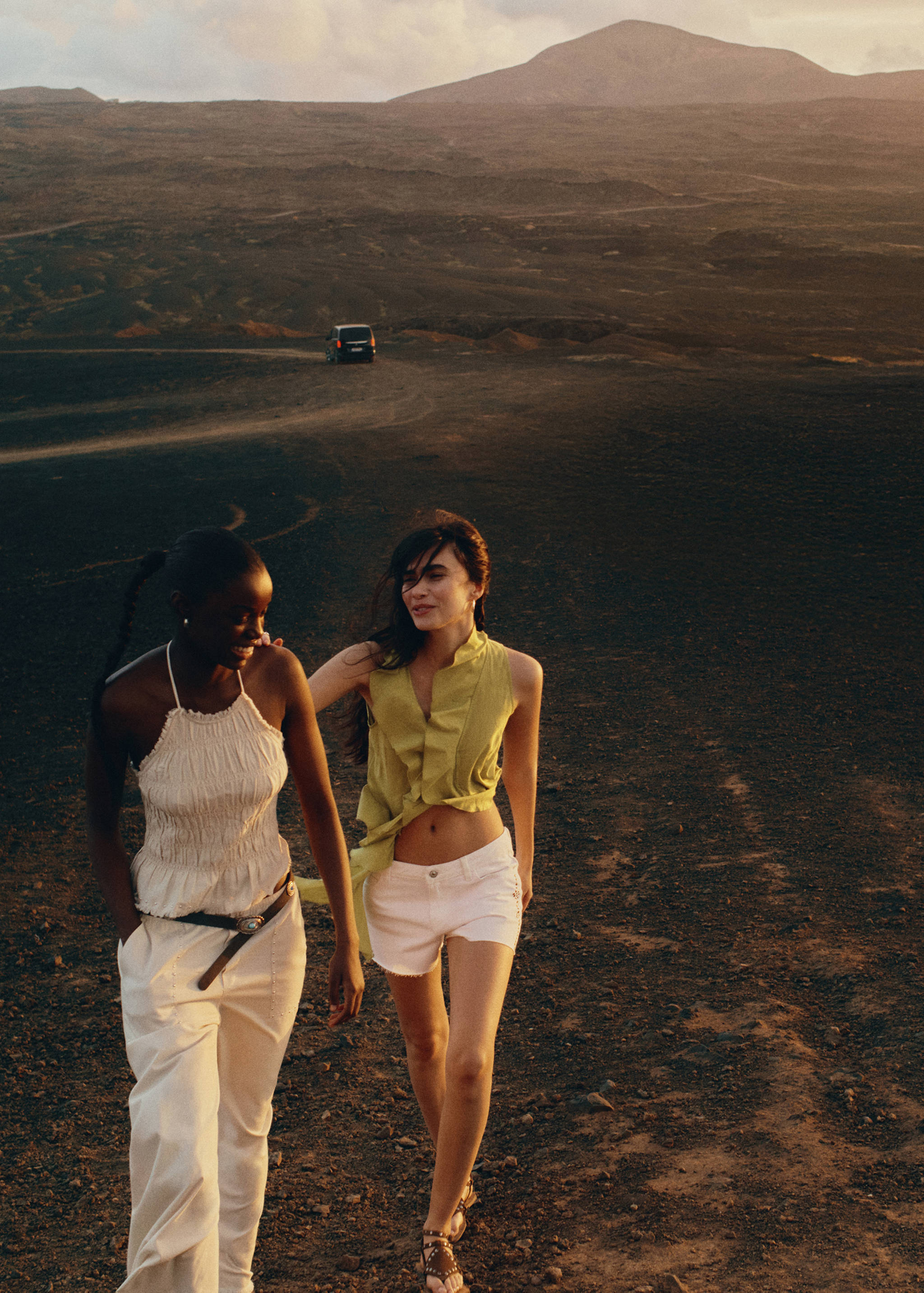 Ruffled top - General plane