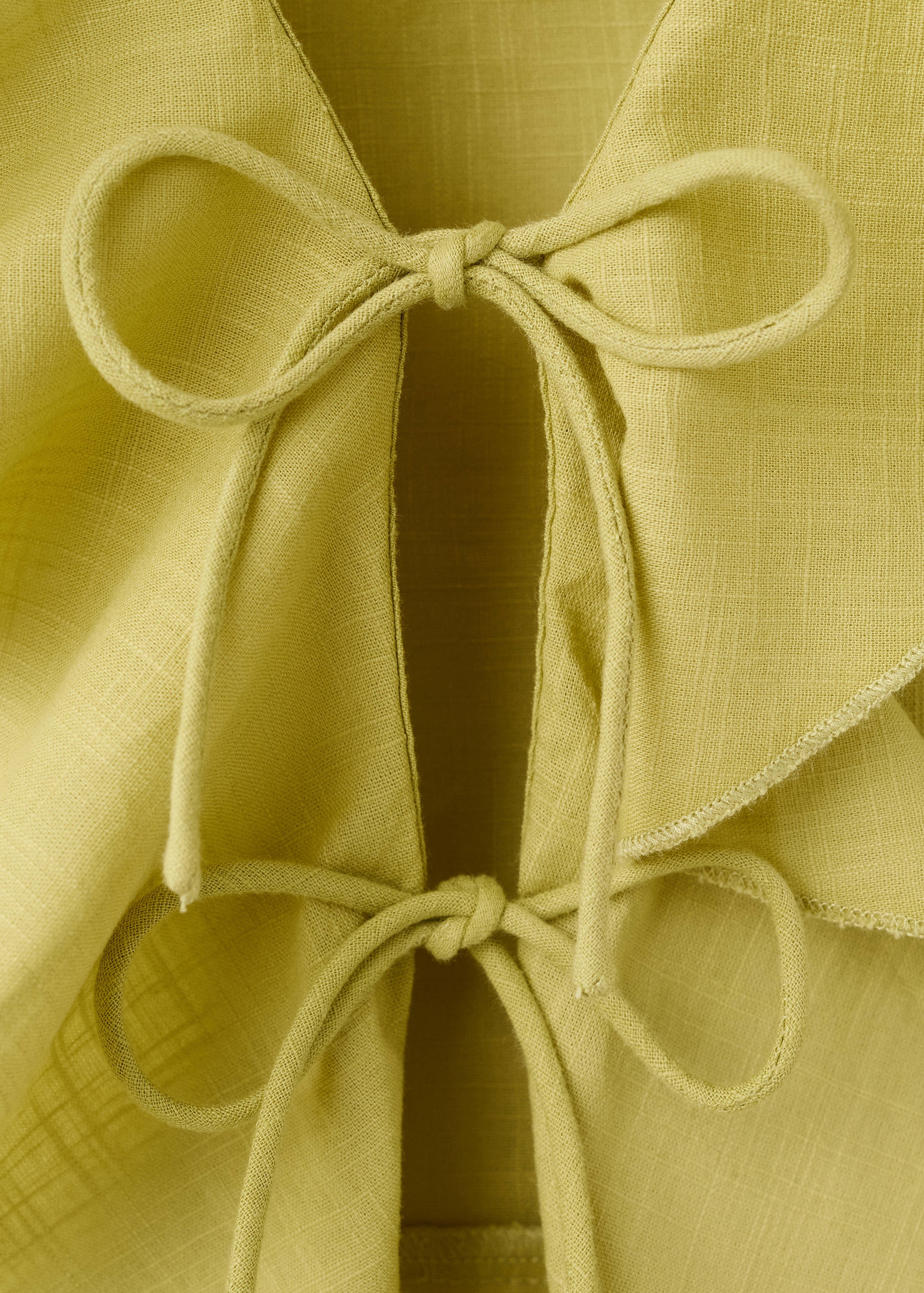 Ruffled top - Details of the article 8